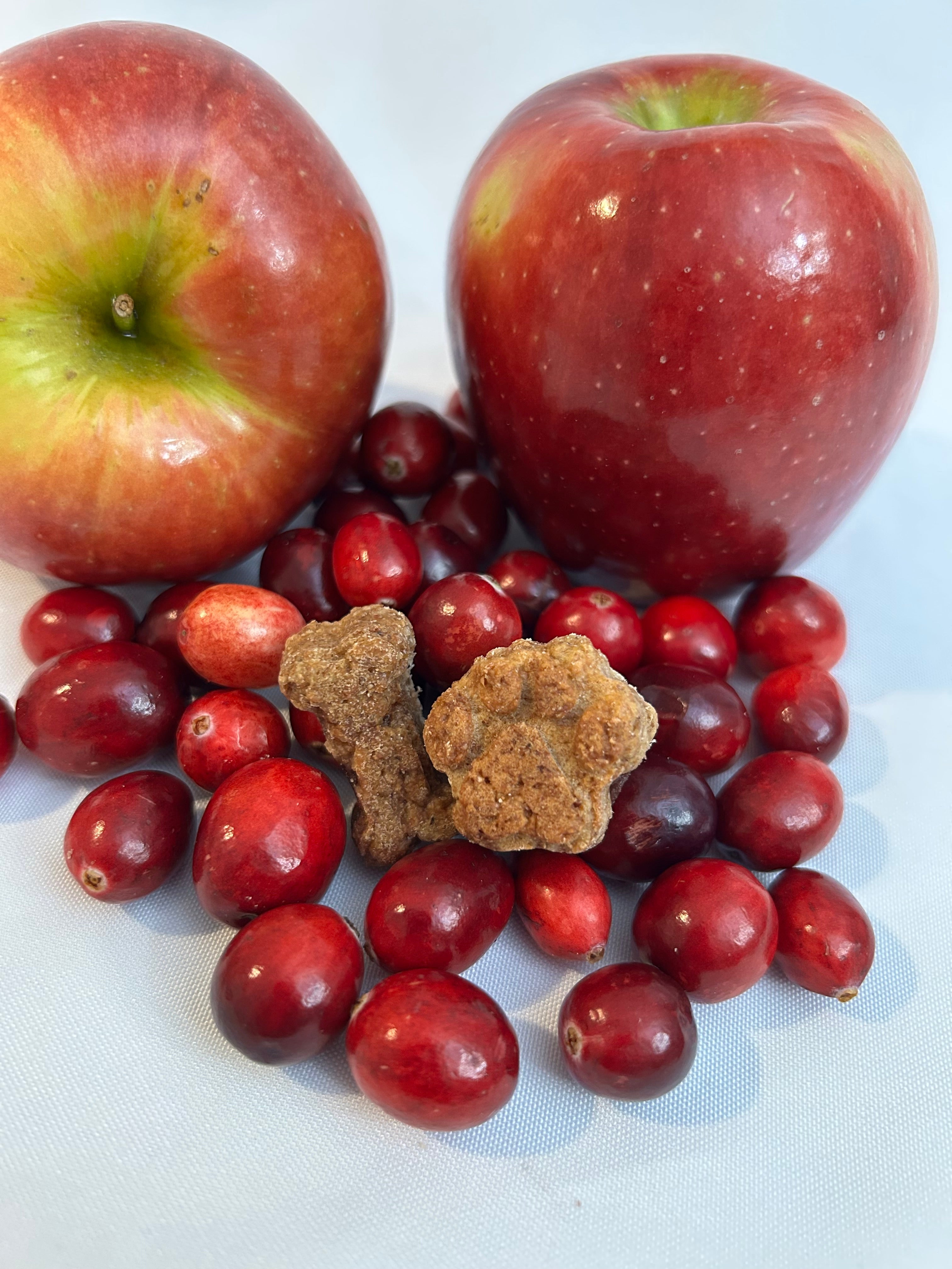 Lucy Loo Treats - Apple & Cranberry - (7.5 oz. Bag)