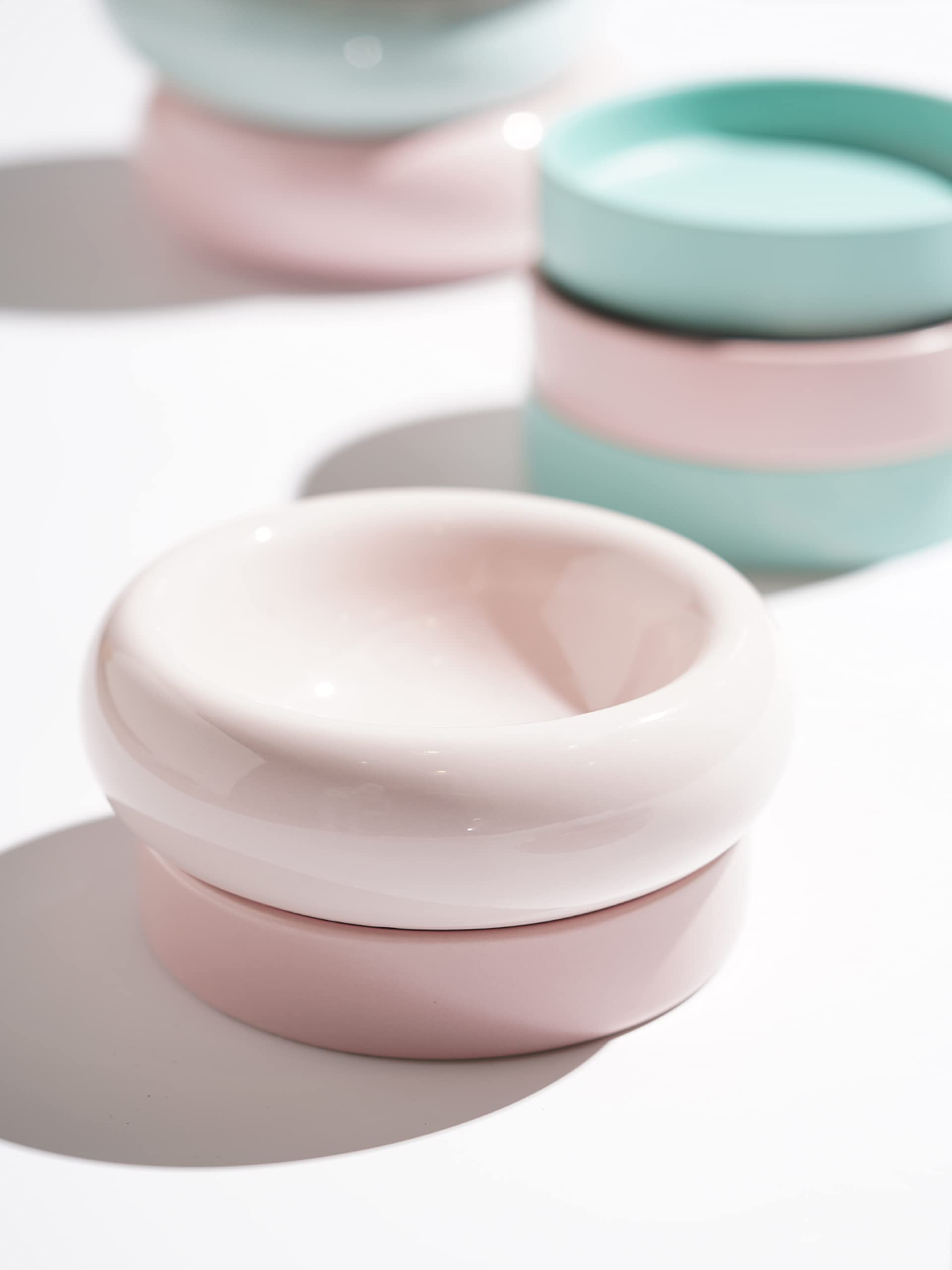MS!MAKE SURE Cat Bowls, Ceramic Cat Food Bowl, Shallow Elevated Design for Whisker Fatigue Relief, AntiVomiting, Protect Spine,