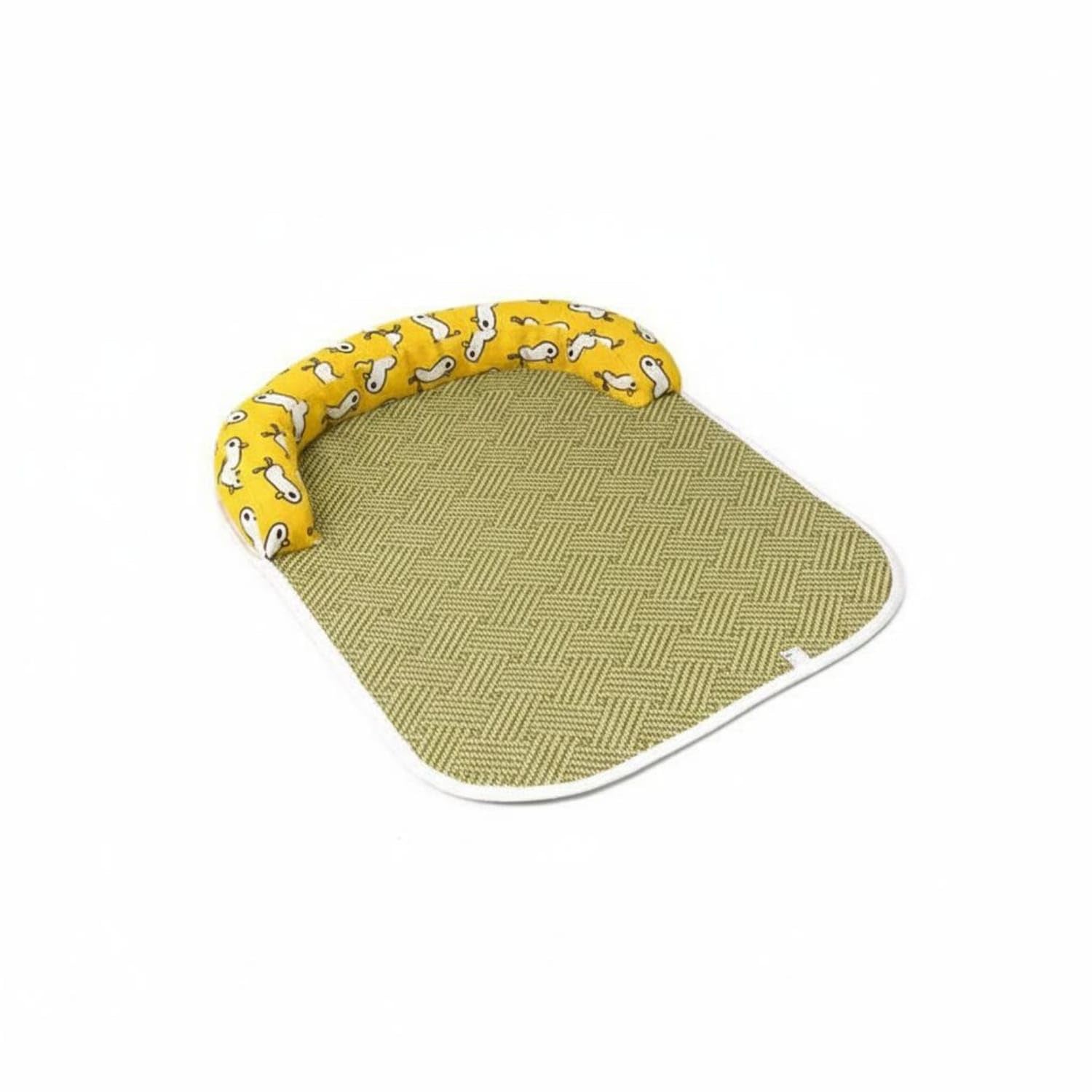 STYLEHEAVEN Woven Raised Border Pet Mat Curved RattanDesign Sleeping Mat Textured Rounded Corners, Yellow, M Pet Supplies | Sma