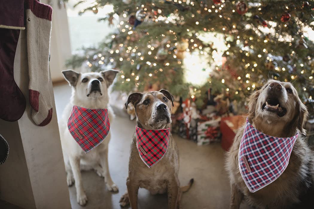 Unique Style Paws Dog Bandana, Christmas Plaid 1Pc Washable Square Dog Scarfs For Small Medium Large Dogs Adjustable Dogs Bib Sc