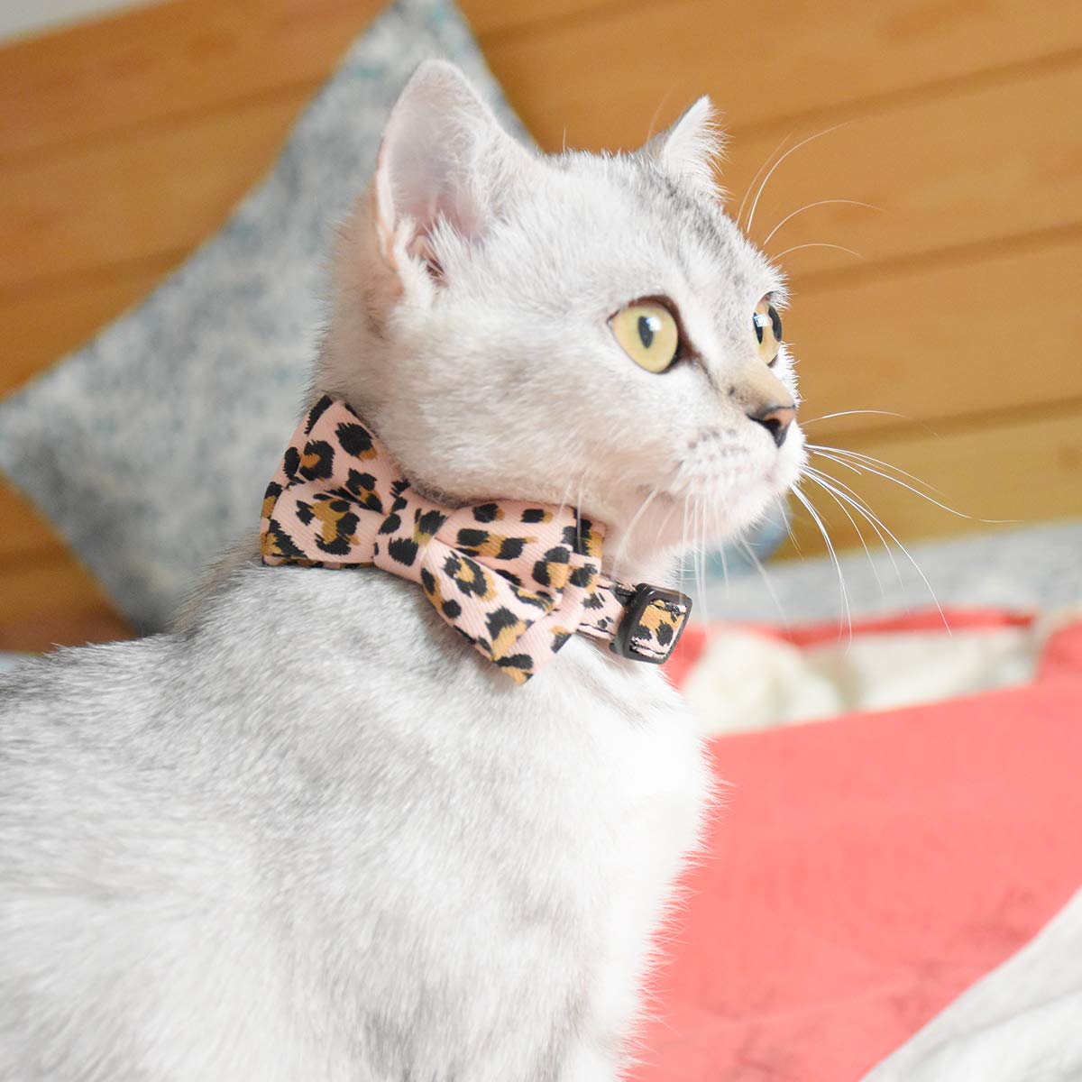 Bowtie Cat Collars Breakaway With Bell, Adjustable Cute Kitty Collars Safety Buckle Kitten Collar For Cat Puppy 7.5-11In (15)