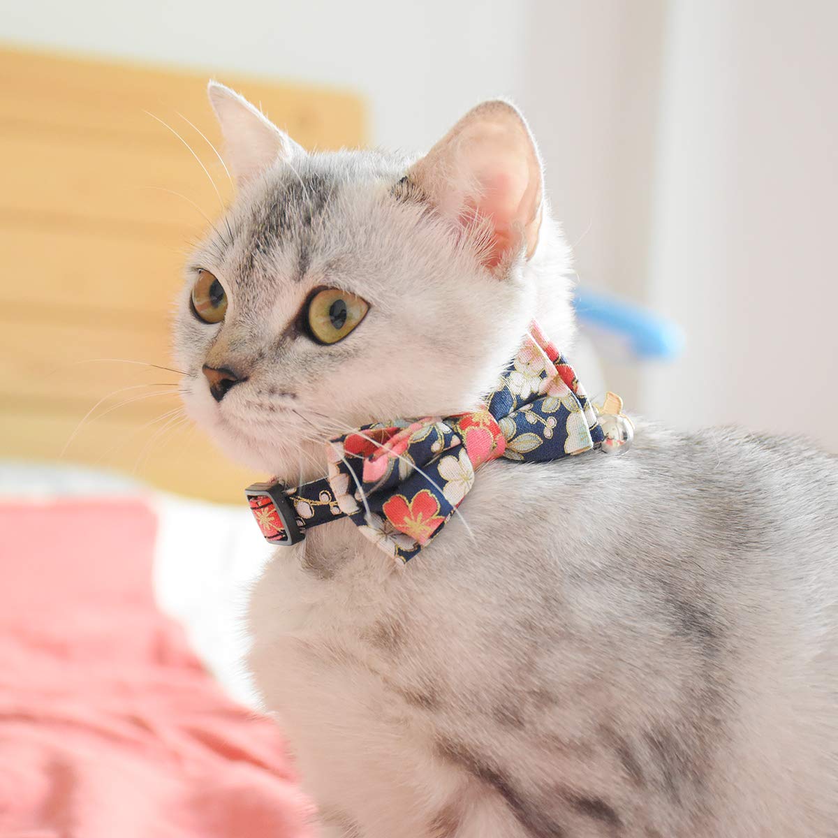 Bowtie Cat Collars Breakaway With Bell, Adjustable Cute Kitty Collars Safety Buckle Kitten Collar For Cat Puppy 7.5-11In (20)