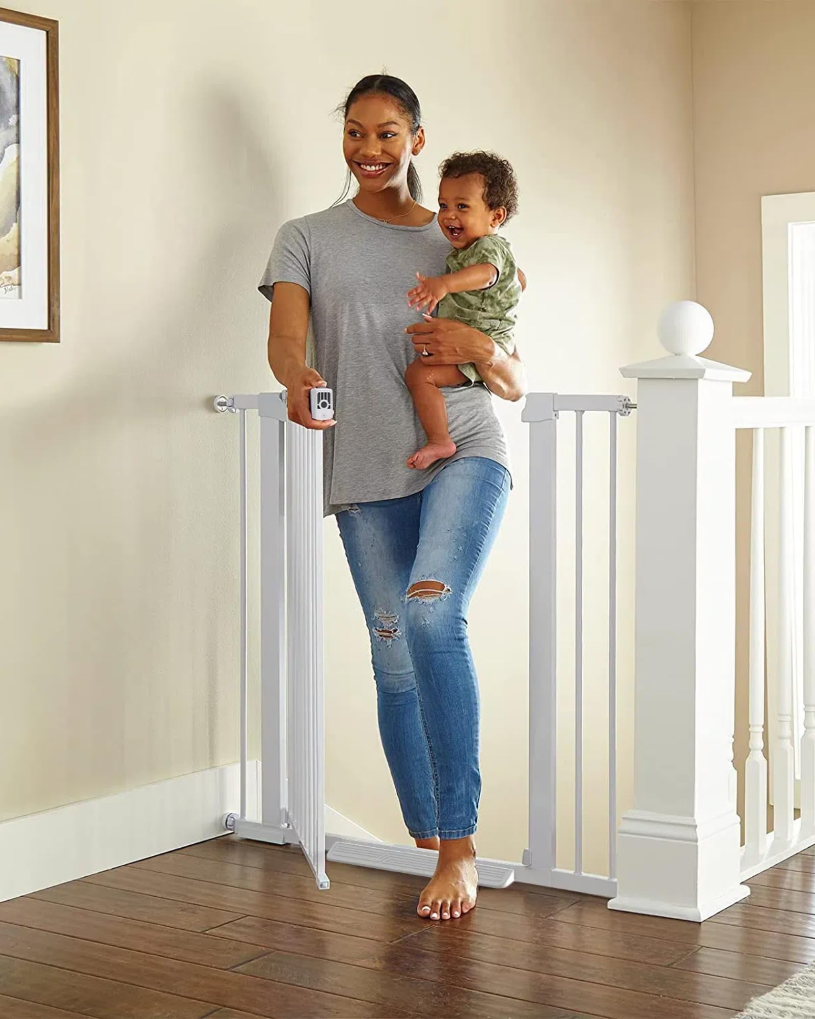 Cumbor 36' Extra Tall Baby Gate For Dogs And Kids With Wide 2-Way Door, 29.7-40.6' Width, And Auto Close Personal Safety For Babies And Pets, Fits Doorways, Stairs, And Entryways