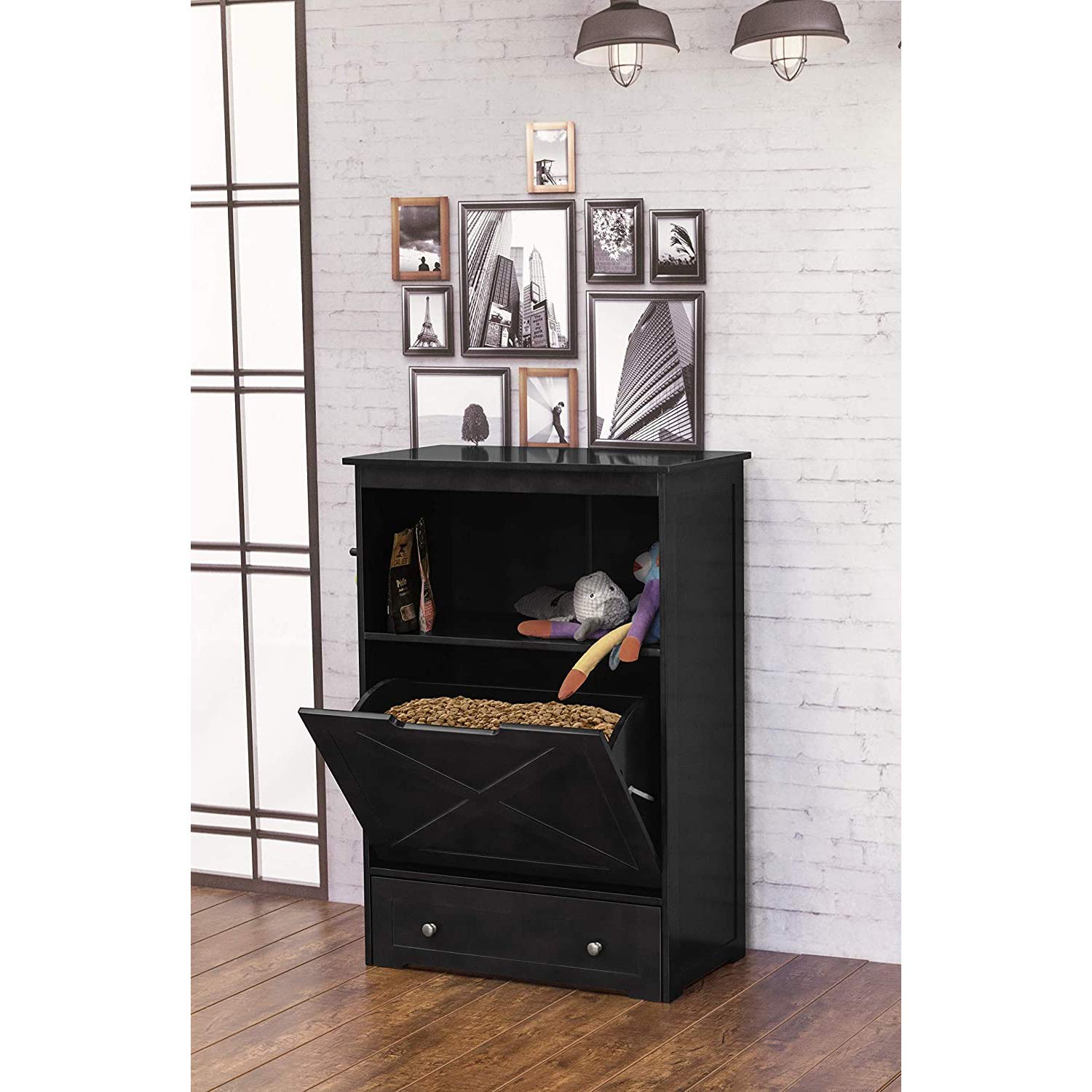 Windsor Pet Feeder, Black