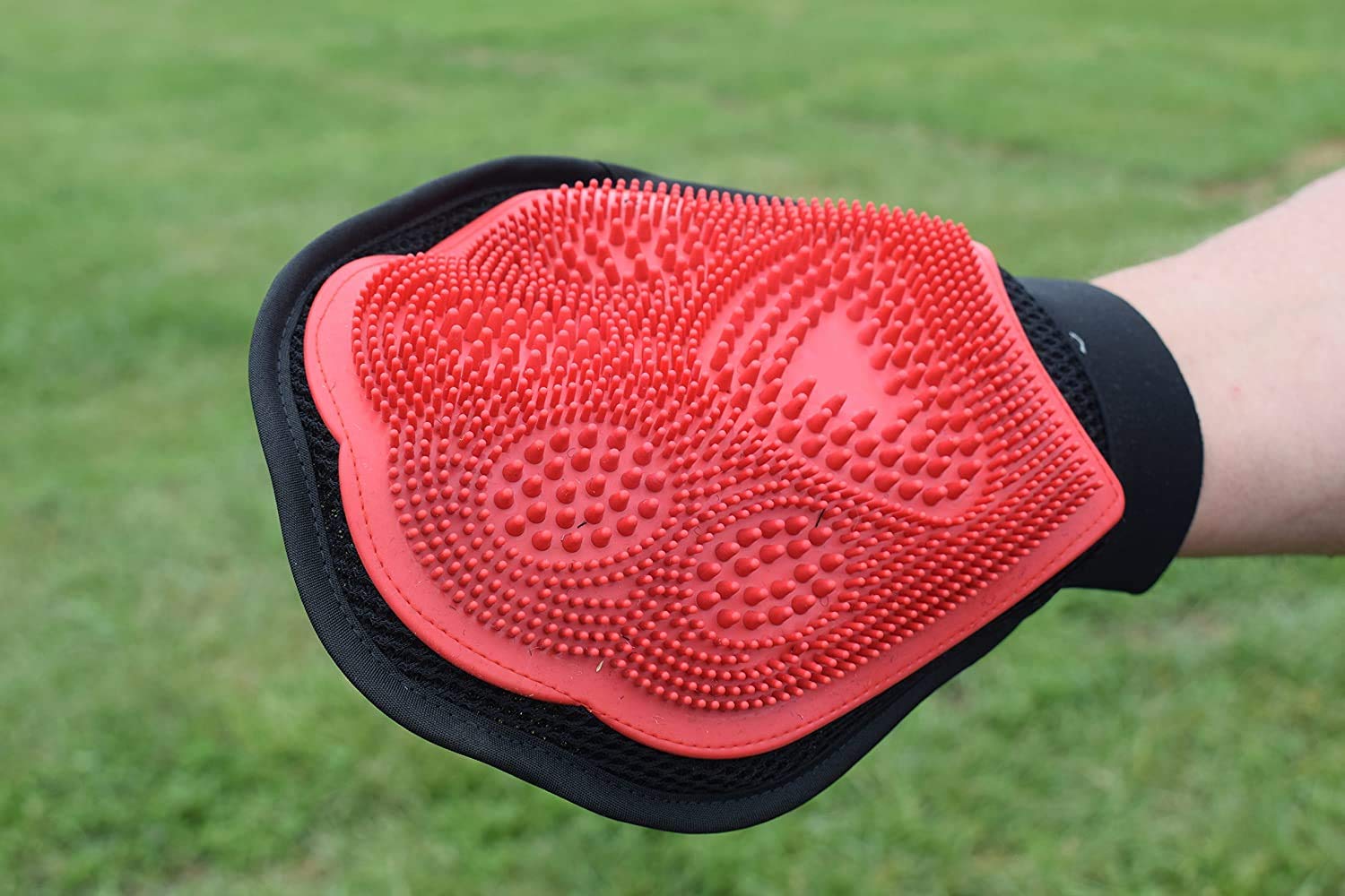 Black Dog Pet Reversible Silicone Pet Grooming, Washing And Hair Remover Mitt Gentle Massage Deshedding Glove (Fits Both Hands) 