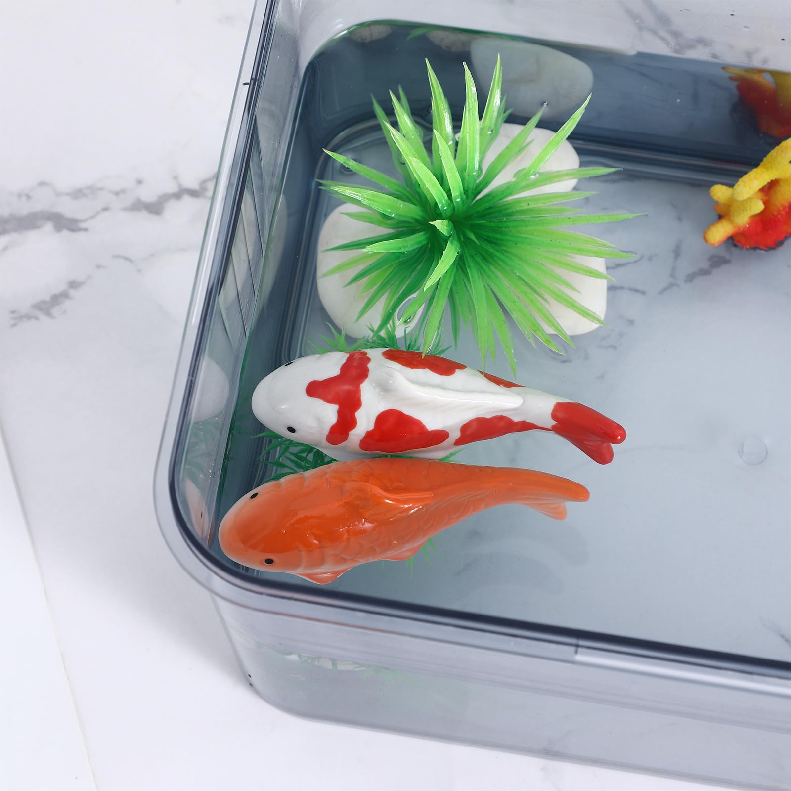 balacoo 2 Pcs Aquarium Floating Koi Fish Decor, Realistic Ceramic Floating Koi Fish Figurines for Desktop Fish Tank Pond Garden