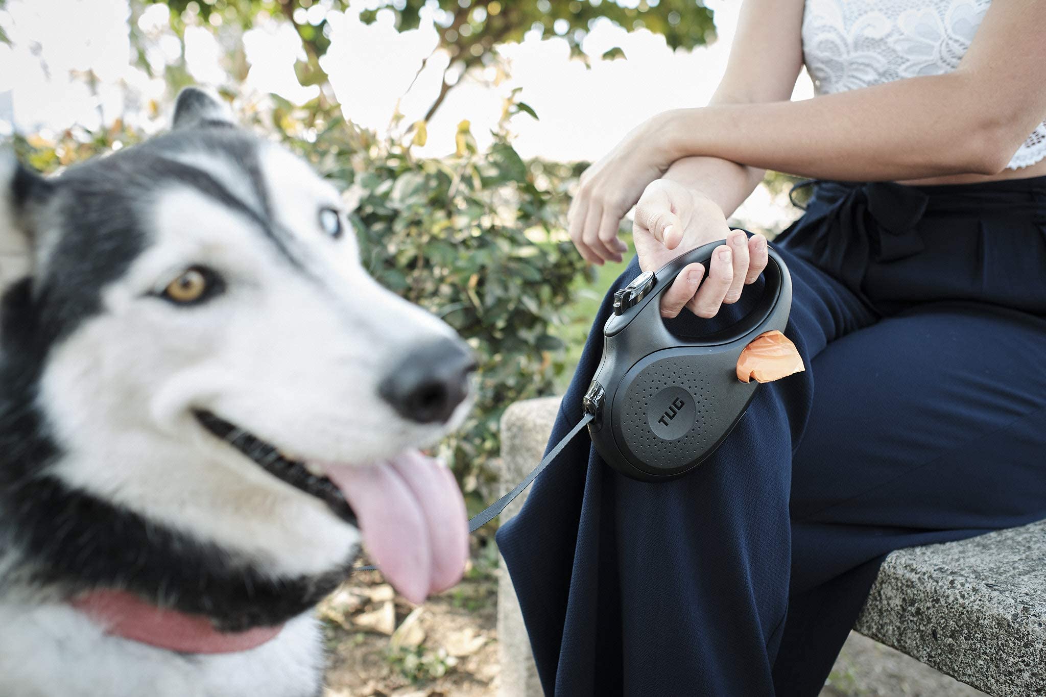 TUG Retractable Dog Leash with Waste Bag Dispenser, Medium, Black, Tangle-Free, Nylon