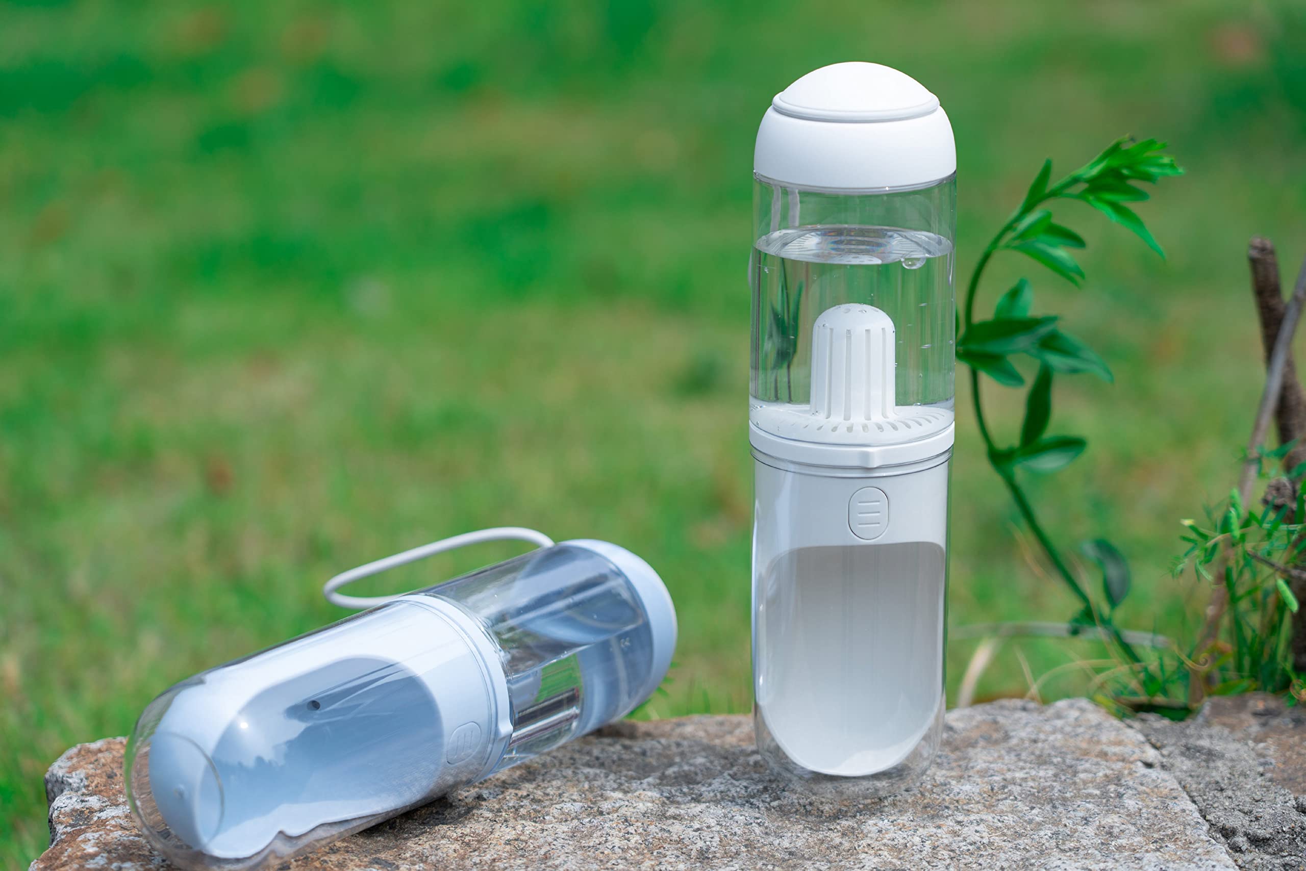 Pet Life  'PYURE' Handheld Travel Filtered Water Feeder