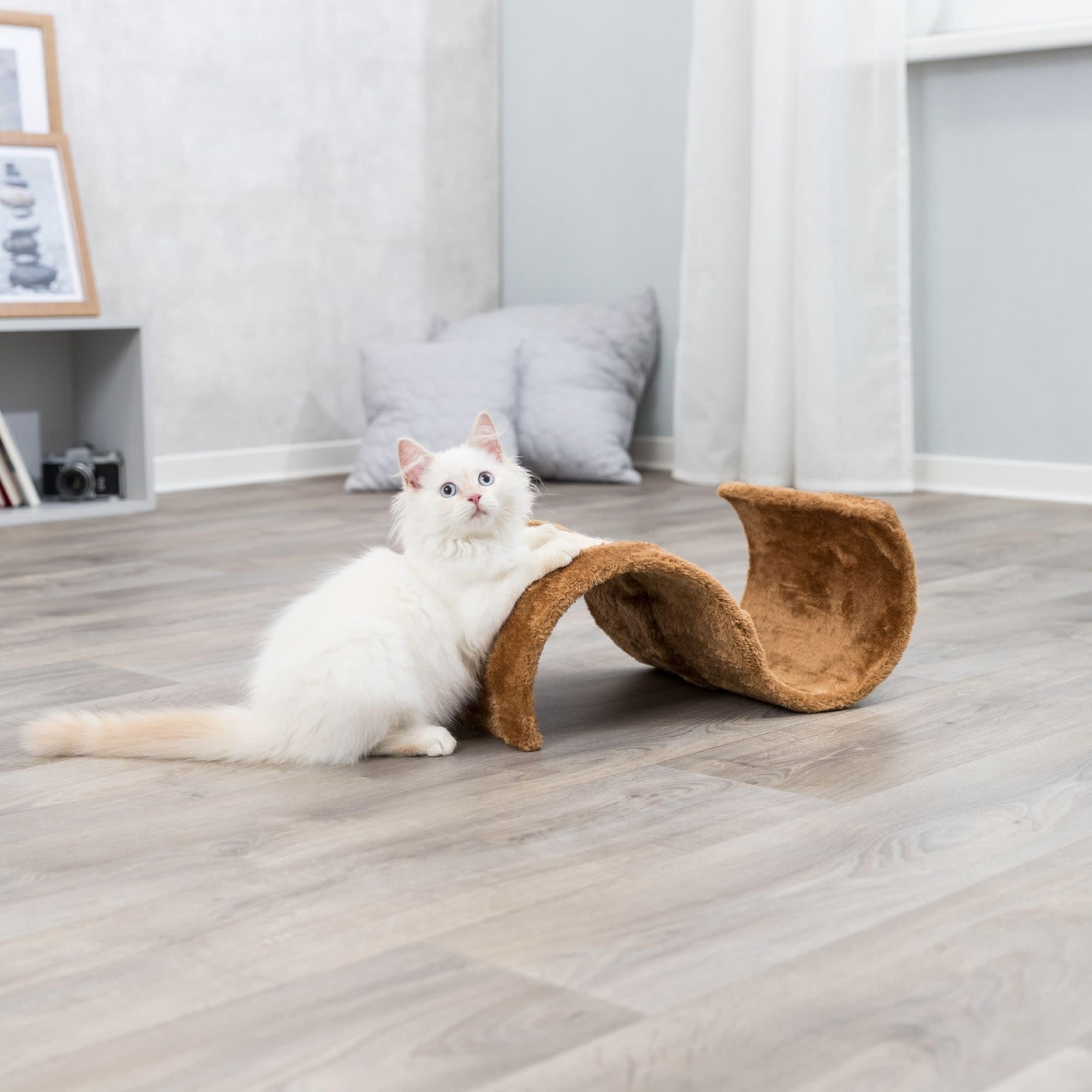 Trixie Wavy 1-Level 7-In Sisal & Plush Cat Scratching Surface, Brown
