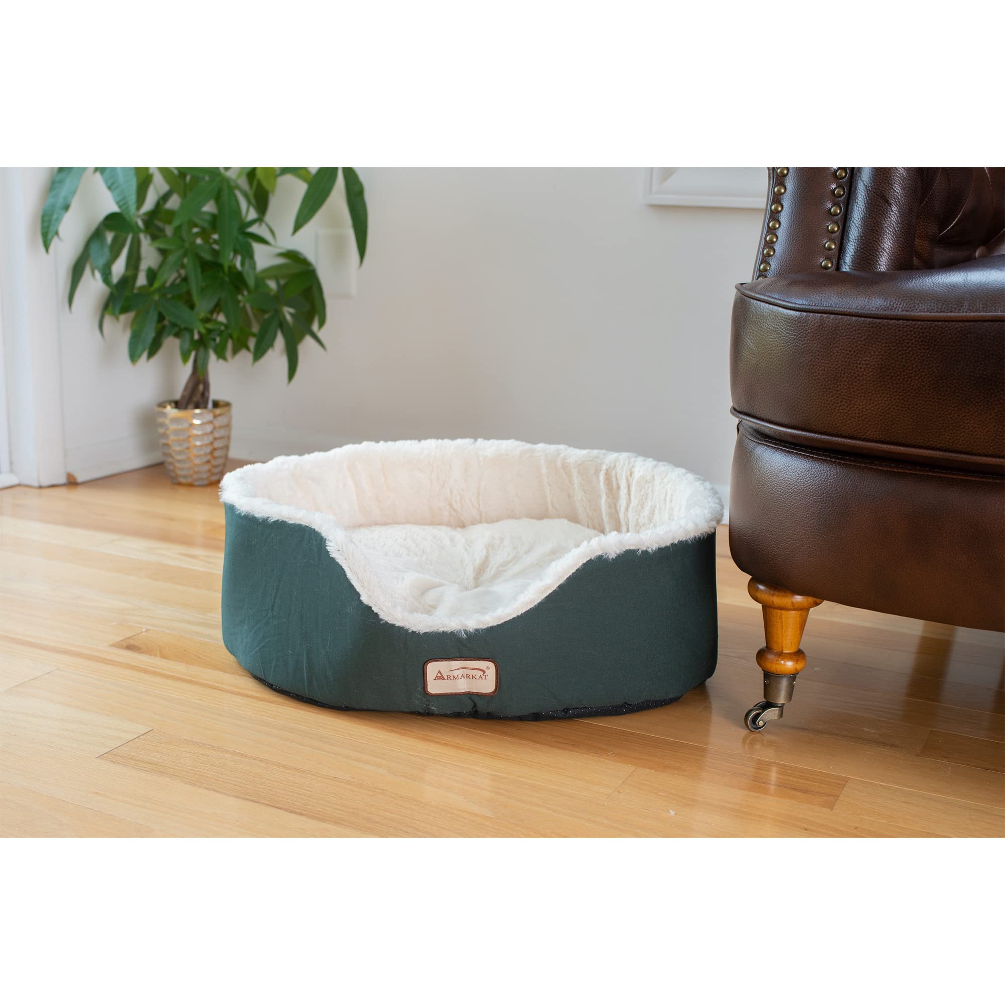 Armarkat Pet Bed 22-Inch by 19-Inch Oval, Laurel Green