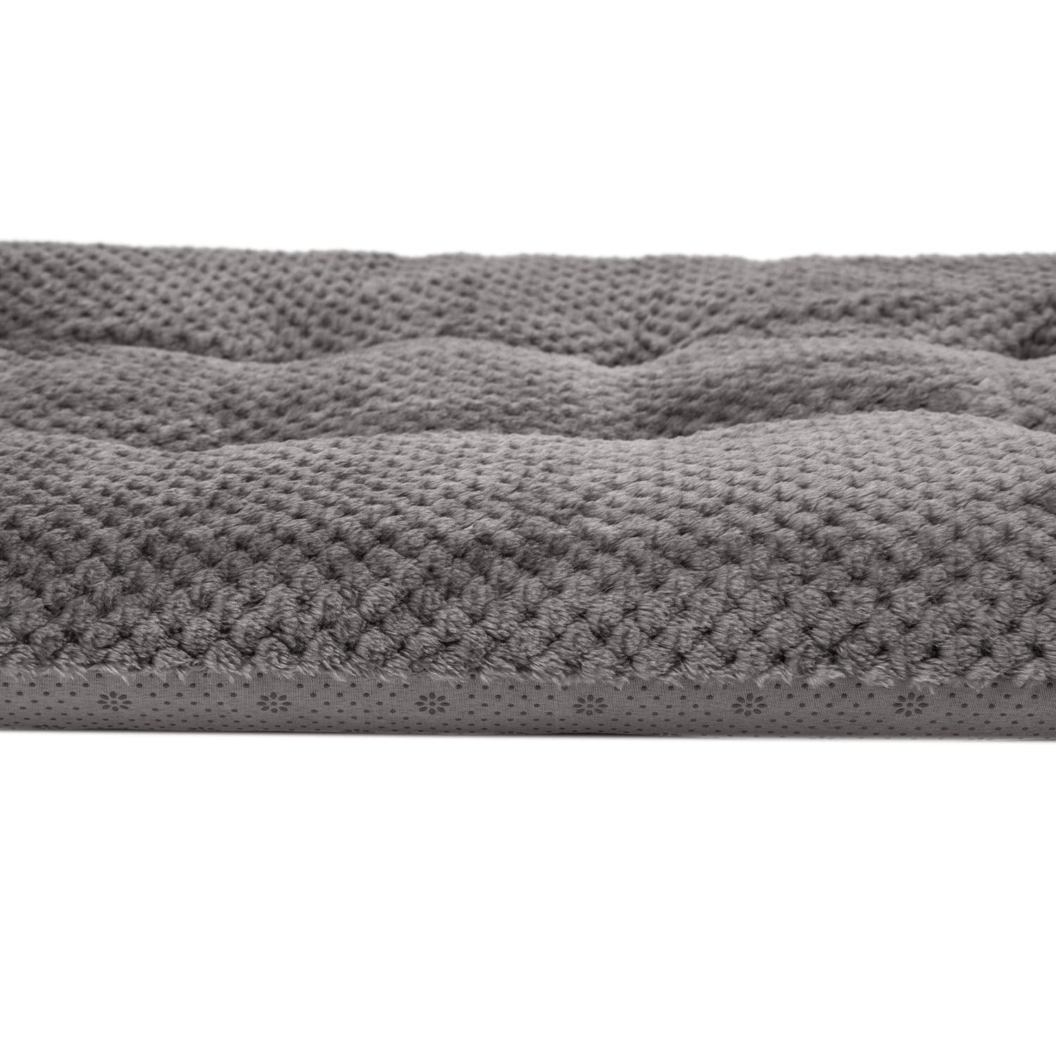 WONDER MIRACLE Fuzzy Deluxe Pet Bed, Plush Dog/Cat Bed, 23" x 35", L-Eagle Grey, Machine Wash & Dryer Friendly