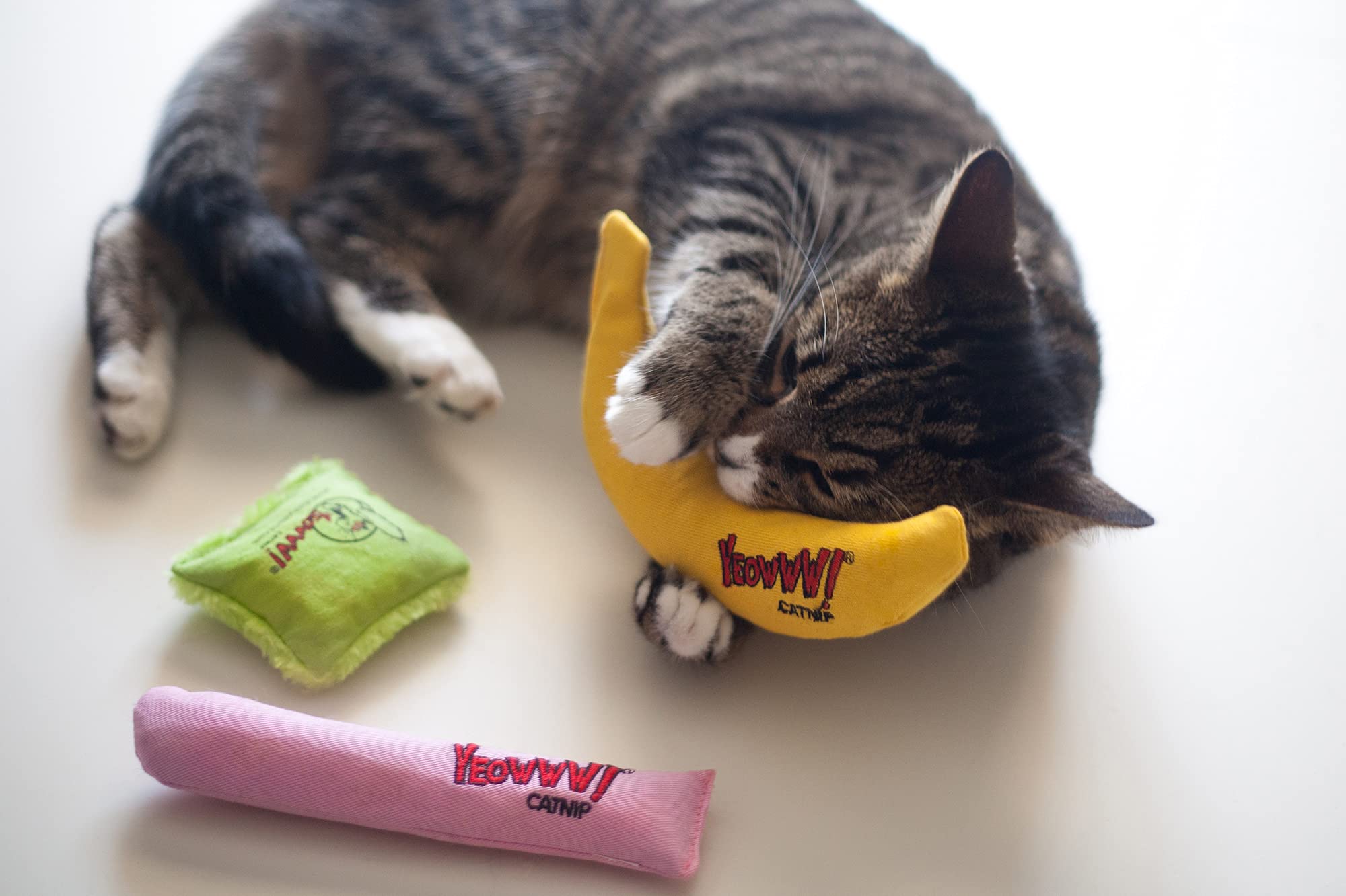 Yeowww! Catnip Toy, 'It'S A Girl! Pink Cigar