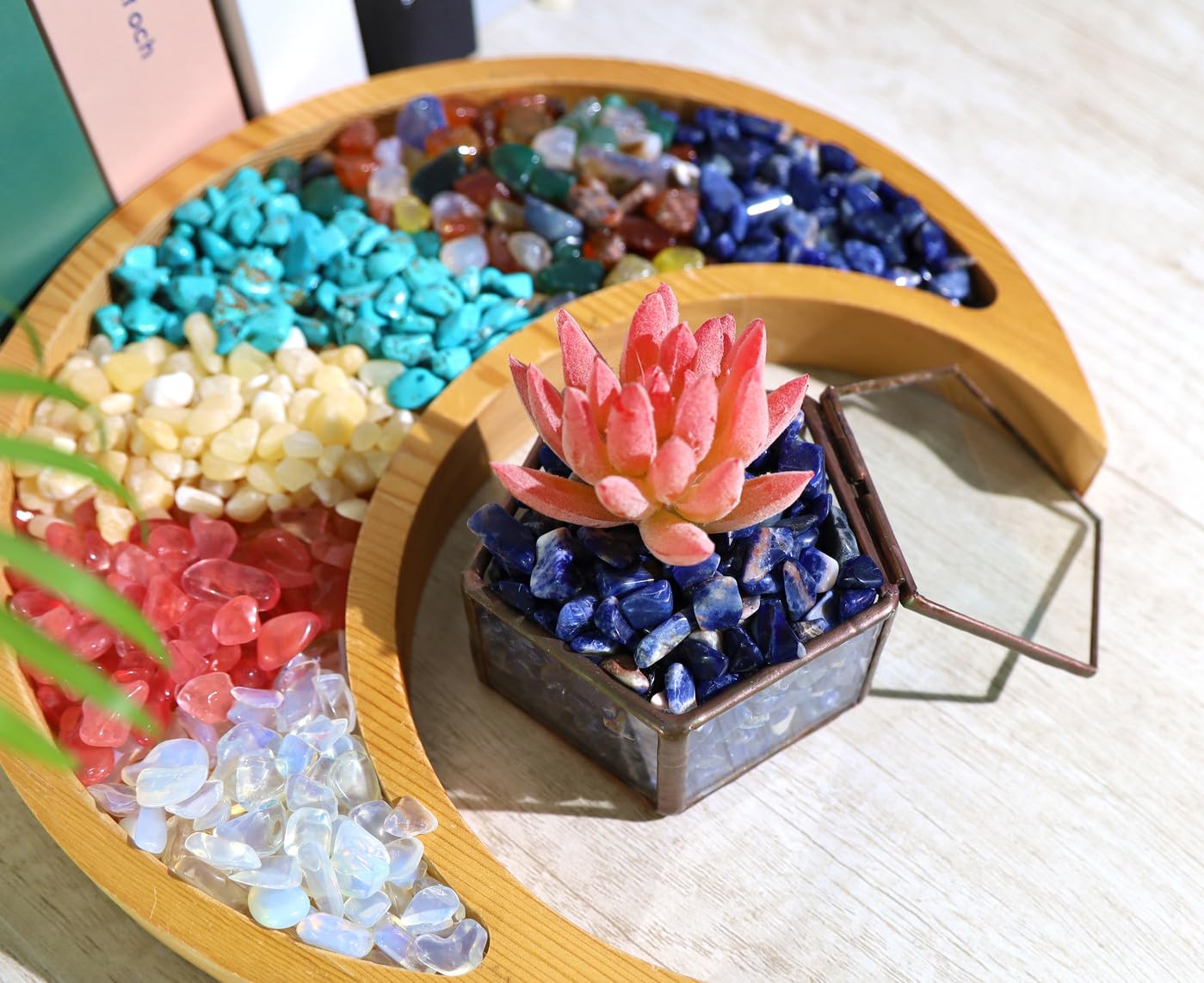 QINJIEJIE Blue Sodalite Crystals Chips Natural Stone Gravel Bulk Crushed Rocks Pieces Polished Quartz Stone 0.55Lbs Decorative F