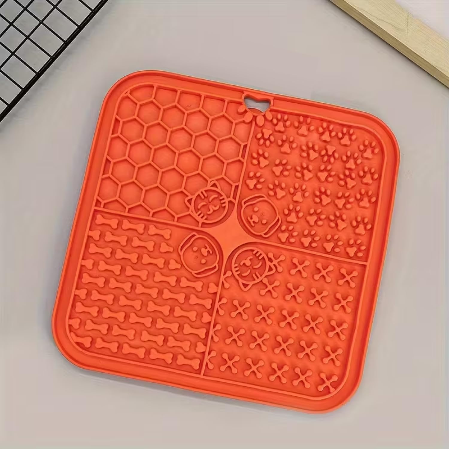 Dog Lick Pad Licking Puzzle Toy Bathing Food Dispenser Grooming Licking Bowl Feeders | Dog Supplies | Slow Feeder Pet Placemat,
