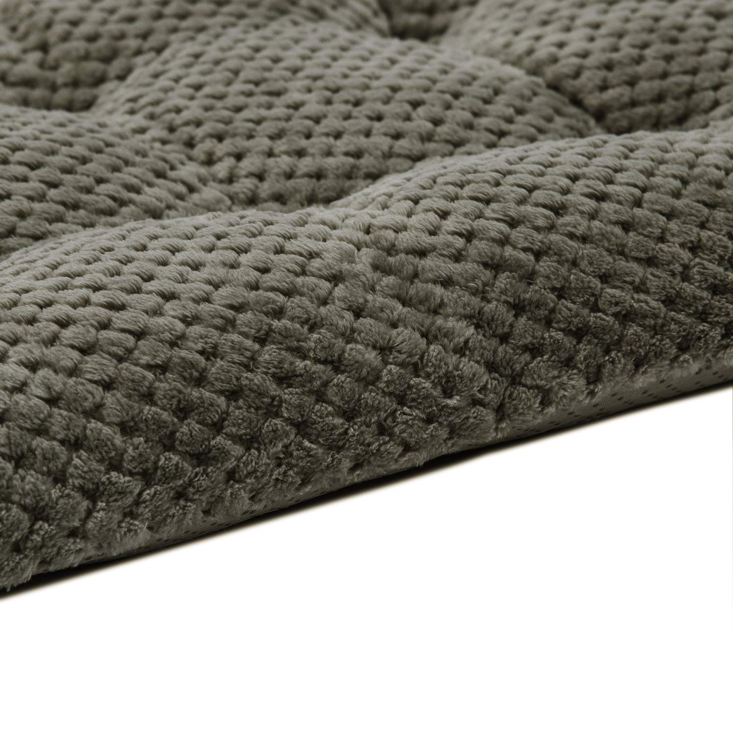 Wonder Miracle Fuzzy Deluxe Pet Beds, Super Plush Dog Or Cat Beds Ideal For Dog Crates, Machine Wash & Dryer Friendly (15'' X 23