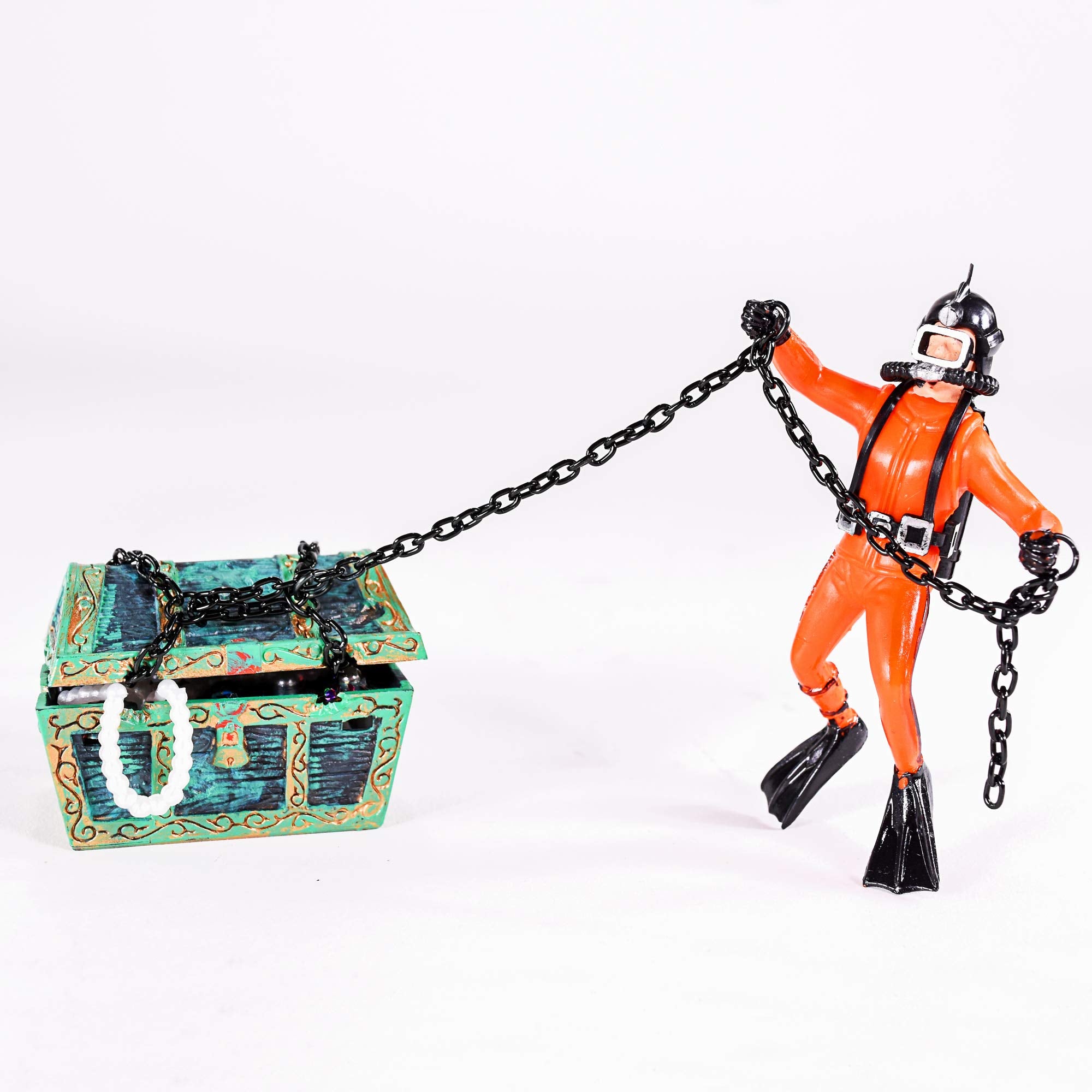 Penn-Plax Aquarium Decoration With Moving Treasure Chest, Floating Diver And Bubble Action, 4 Inches High