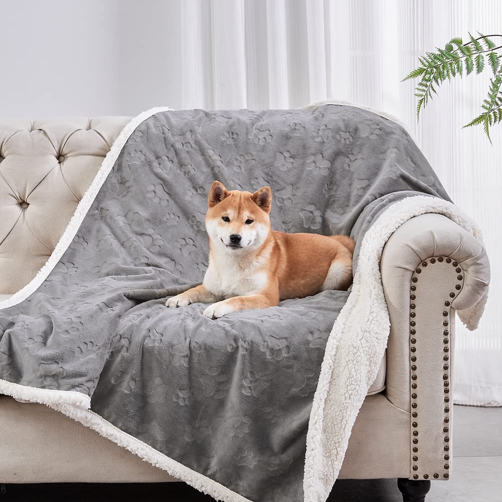 Qeils Waterproof Cat Blanket - Soft Plush Sherpa Fleece, 25"x30", Grey