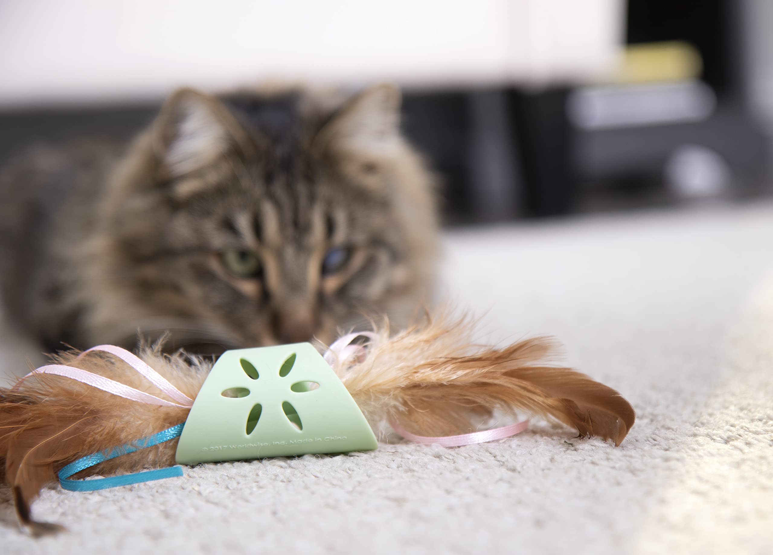 SmartyKat Flutter Roller Cat Toy - Feather & Ribbon, One Size, Green, Model 38505