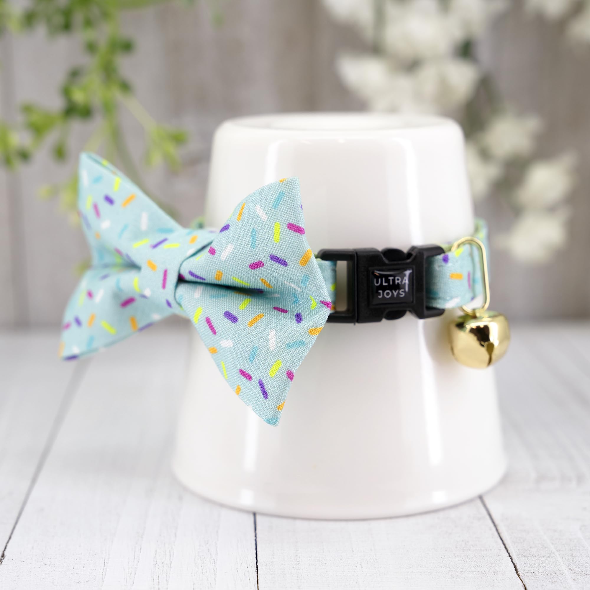 Ultra Joys Breakaway Cat Collar With Bells - Boy & Girl Kittens Collar Kit With Bowtie - Large
