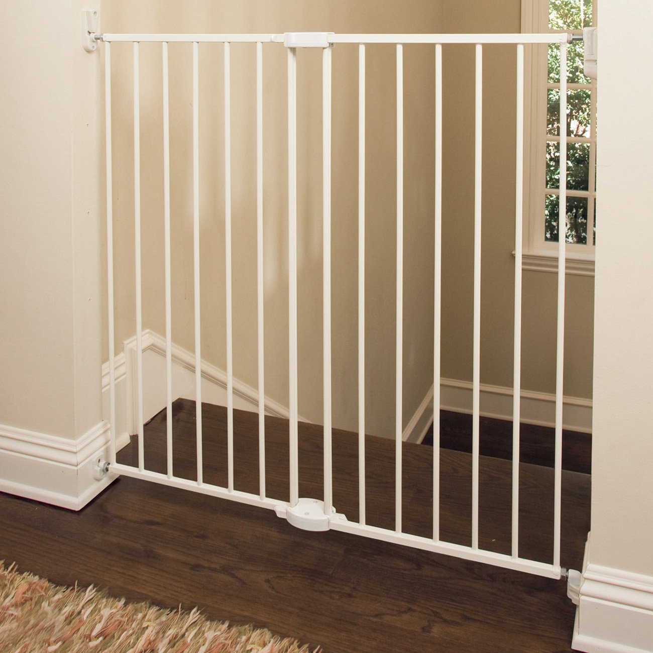 Munchkin® Extending Xl™ Tall And Wide Baby Gate, Hardware Mounted Safety Gate For Stairs, Hallways And Doors, Extends 33' - 56' Wide, Metal, White