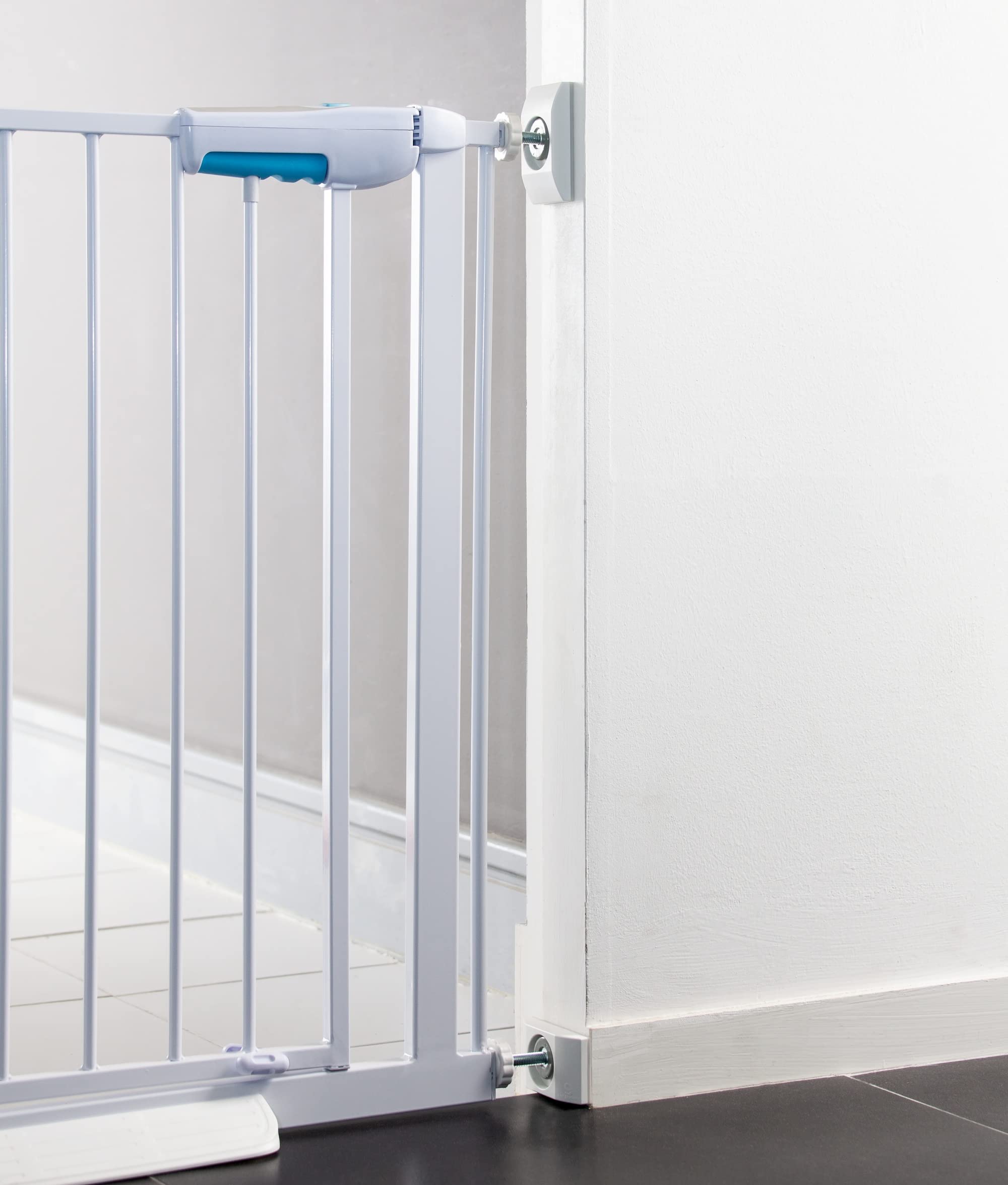 NINE BANANA 1st Nonslip Sturdy & Stylish Matte White Rectangle Baby Gate Wall Protector (4Pack x 1Set) : Safety Wall Pads for Ch