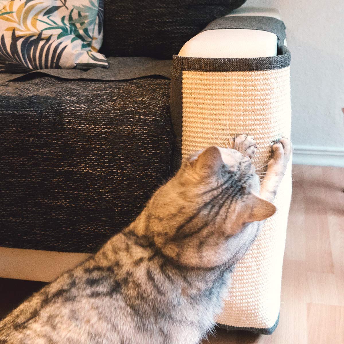 Navaris Cat Scratch Mat - Natural Sisal Furniture Protector Scratching Pad Carpet Of Couch, Sofa, Chair