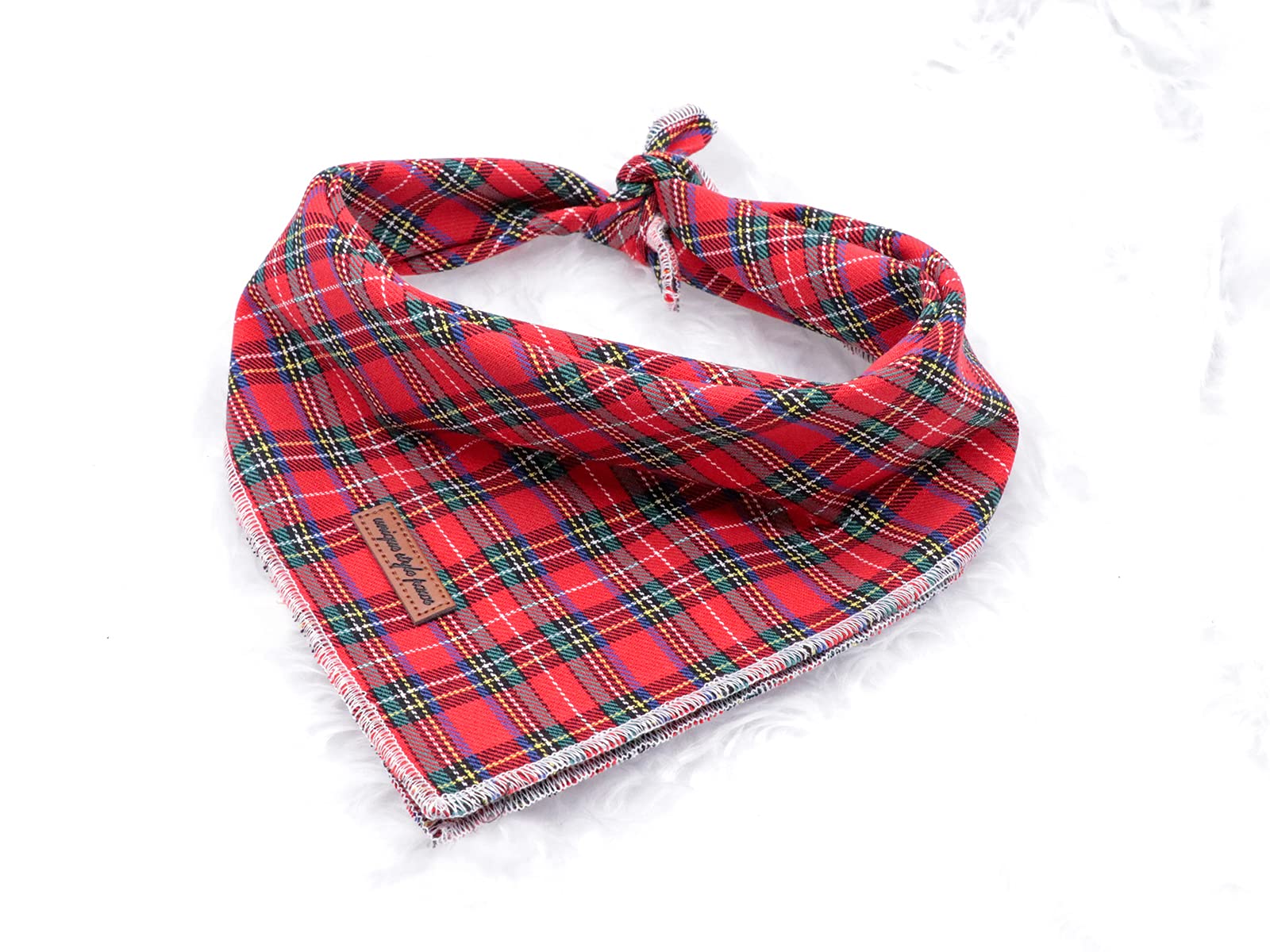Unique Style Paws Dog Bandana, Christmas Plaid 1Pc Washable Square Dog Scarfs For Small Medium Large Dogs Adjustable Dogs Bib Sc