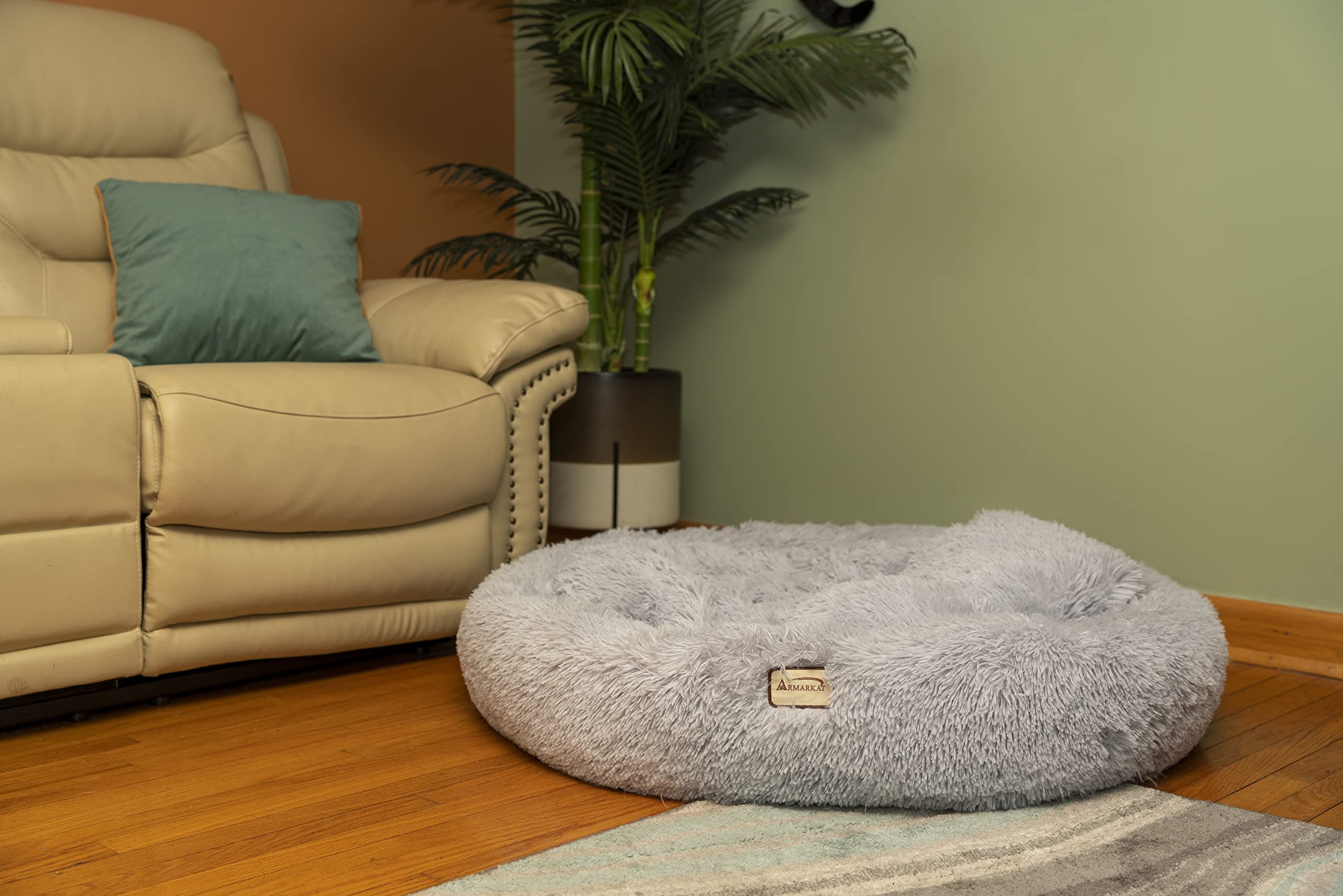 Armarkat Extra Large, Fluffy Gray Round Cat Bed - C71NHS