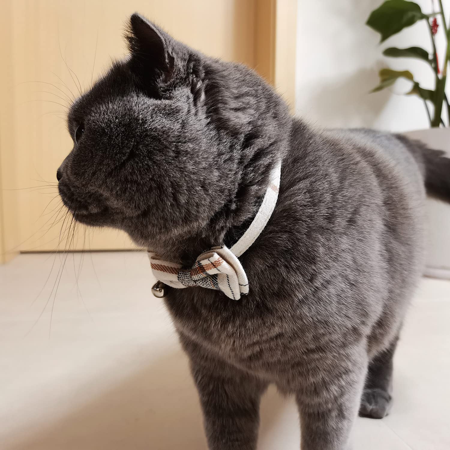 Cat Collar Breakaway With Bell And Bow Tie, Plaid Design Adjustable Safety Kitty Kitten Collars(6.8-10.8In)(White Plaid)