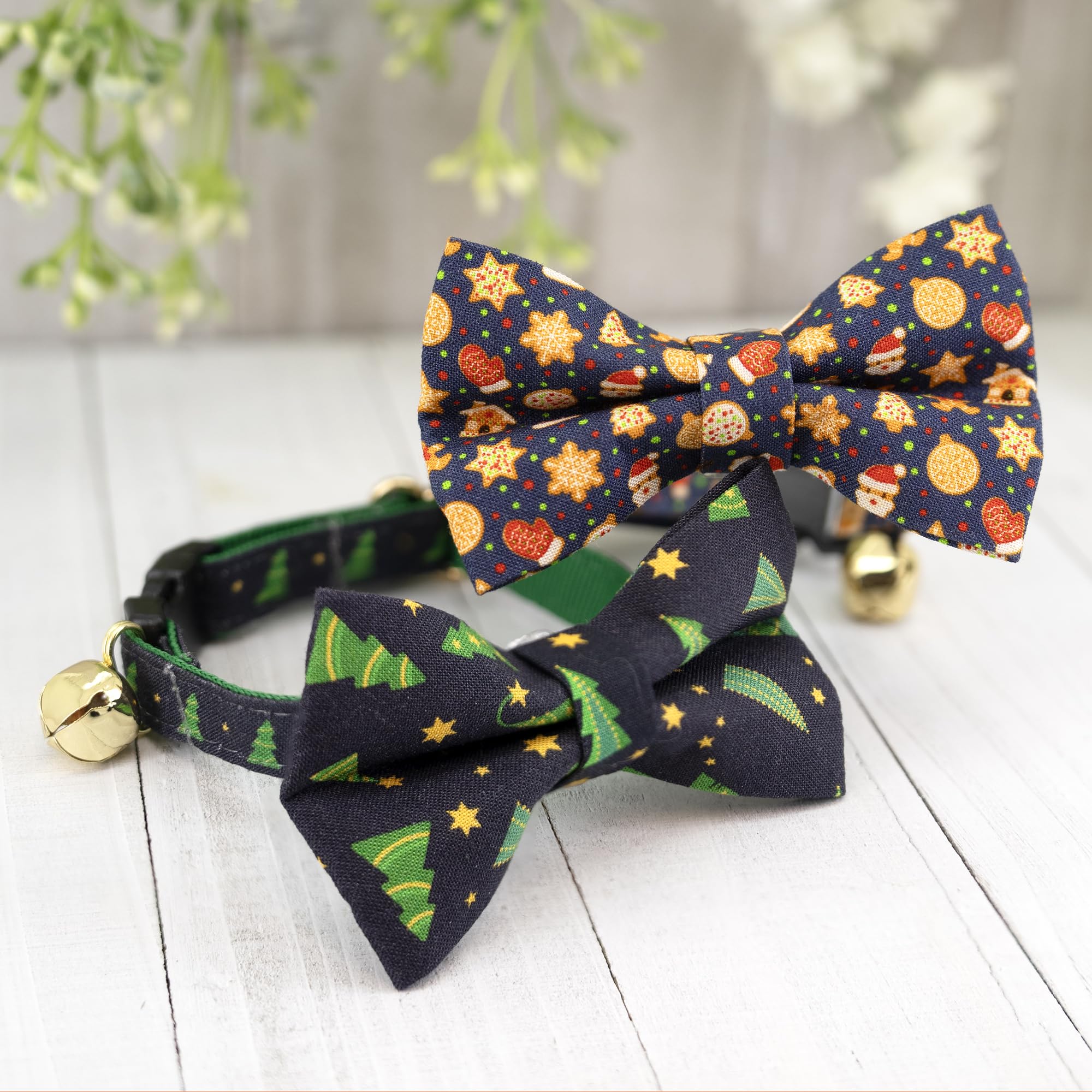 Ultra Joys Cat Collar - Breakaway With Bells, Bowtie & Christmas Tree Pattern - Small Kitten & Cat Collar
