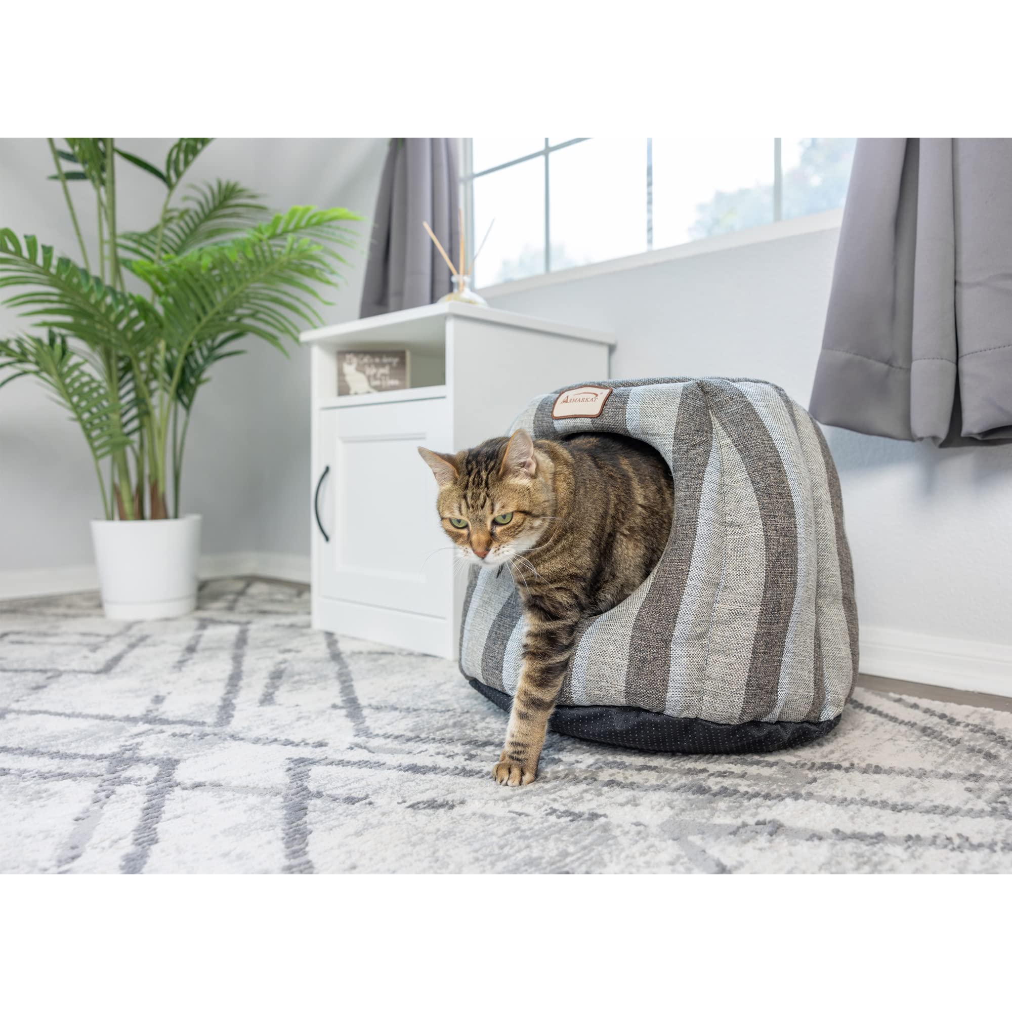 Armarkat C30Cg 2016 Cat Bed, 18'', Pearl And Putty, 20'' L X 16'' W X 4.5'' H