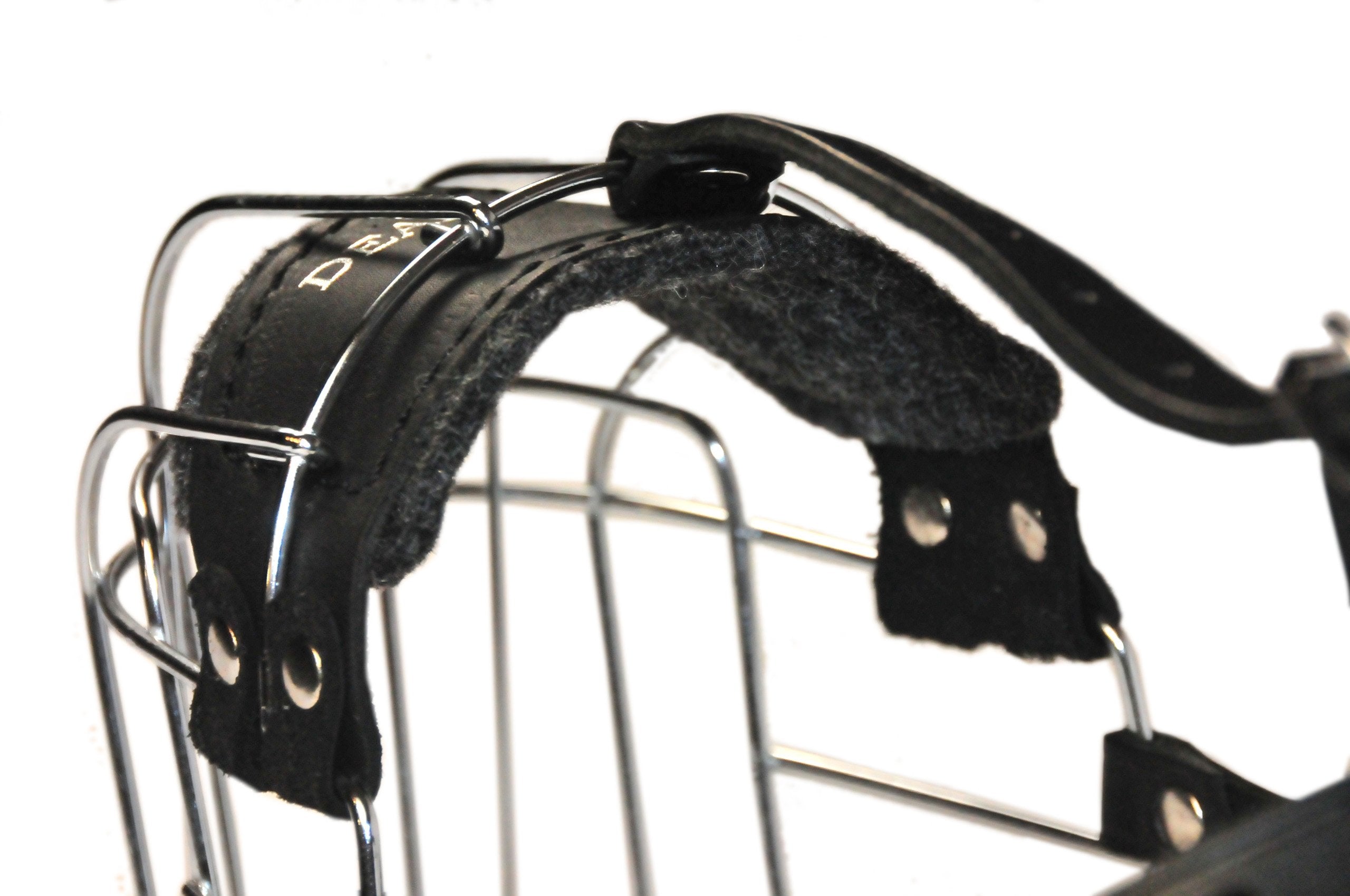 Dean and Tyler Wire Basket Muzzle, Size No. R4 - Large Rottweiler