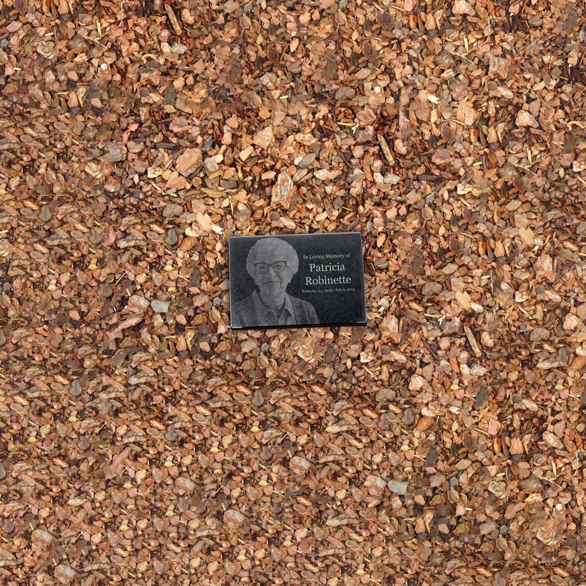 PlaqueMaker Black Granite Memorial Headstone - 6x4x1" for Pets & Loved Ones, Custom Photo & Text