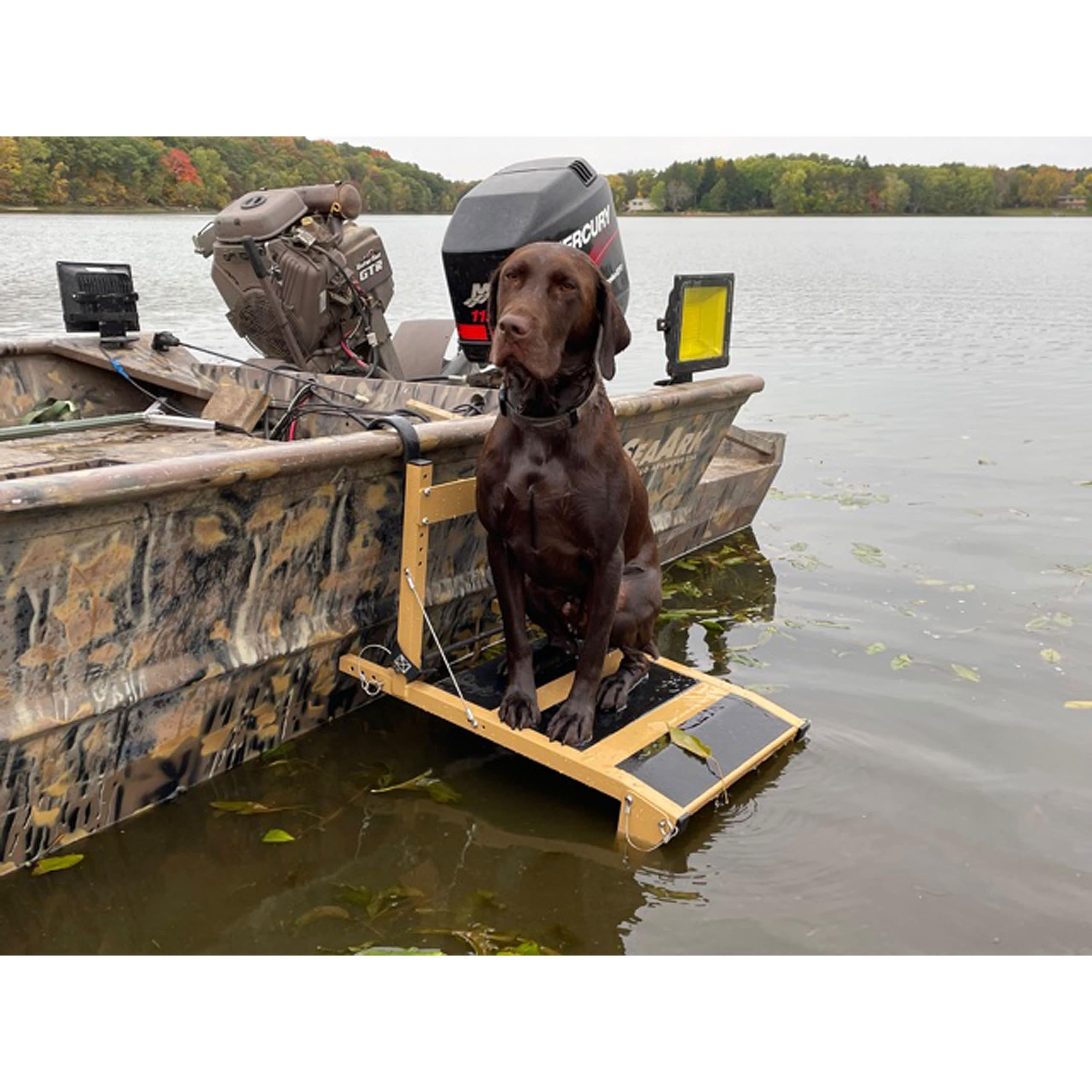 Extreme Max 3005.4246 Dog Ladder/Ramp Platform - Tan, Deluxe