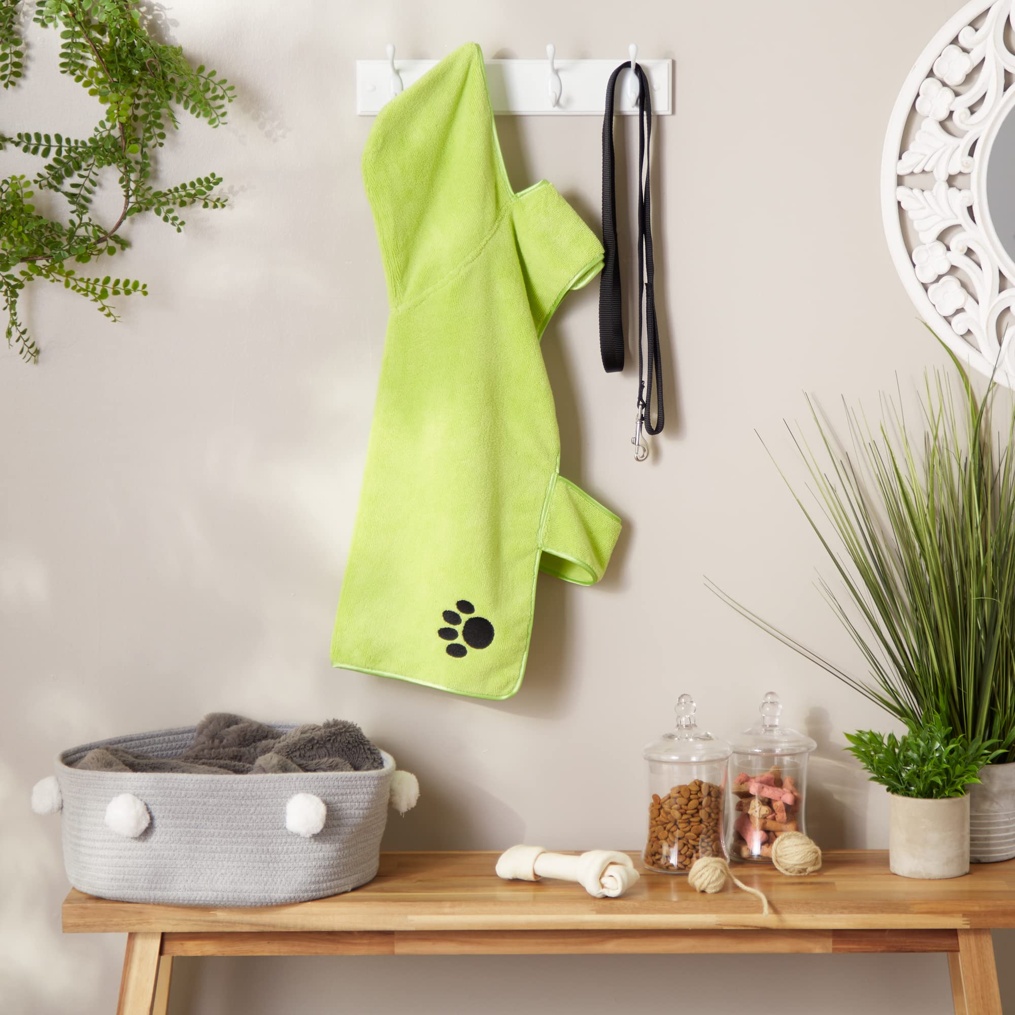 LETTUCE GREEN - EMBROIDERED PAW LARGE PET ROBE