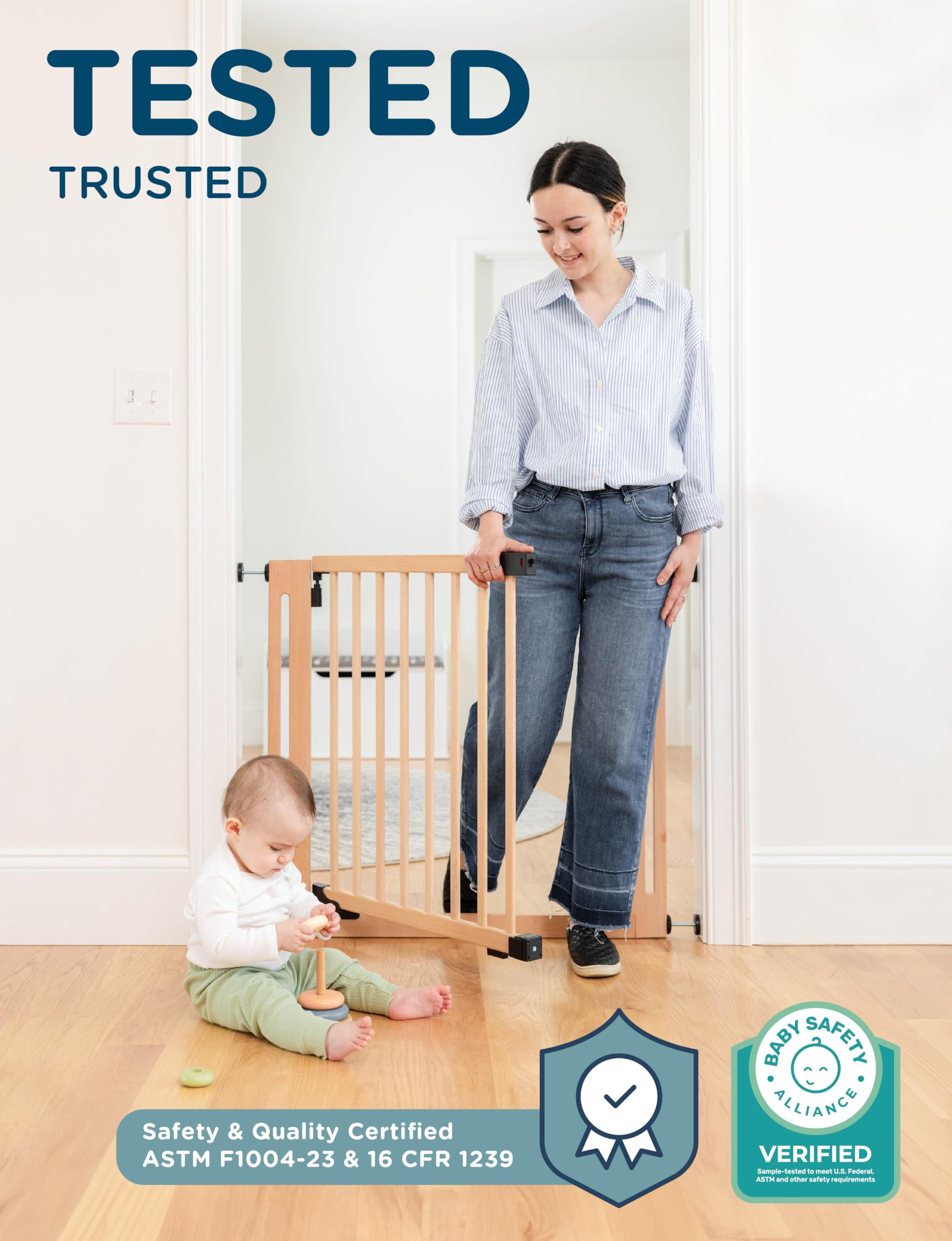 SizeWise Wood Pressure Mounted Safety Gate 27.6-31.5 | Extra-Wide Passage | Auto-Close Two-Way Opening for Doorways and Hallways