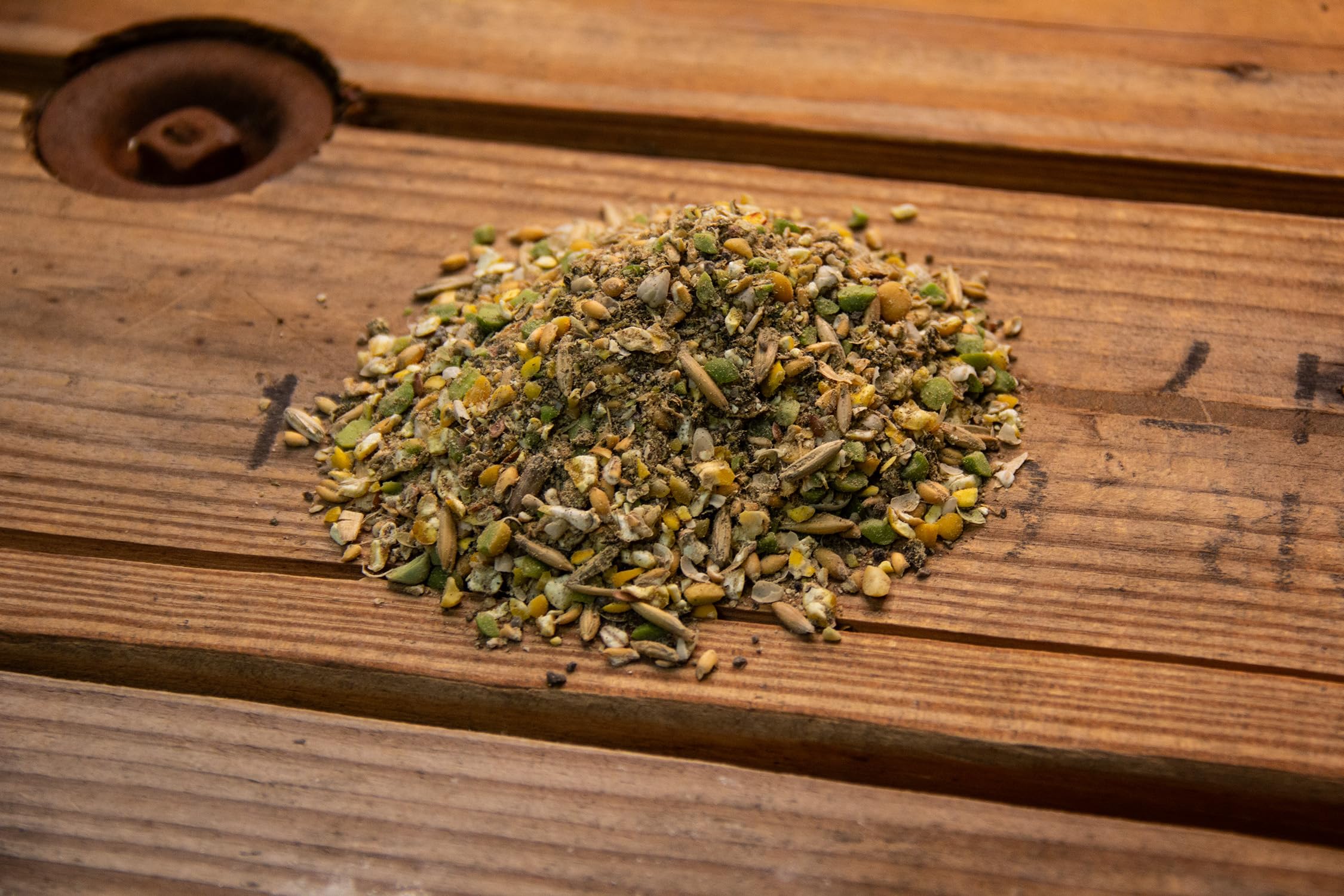 New Country Organics | Classic Layer Feed for Laying Hens | Soy-Free | 17% Protein | Certified Organic and Non-GMO | 25 lbs