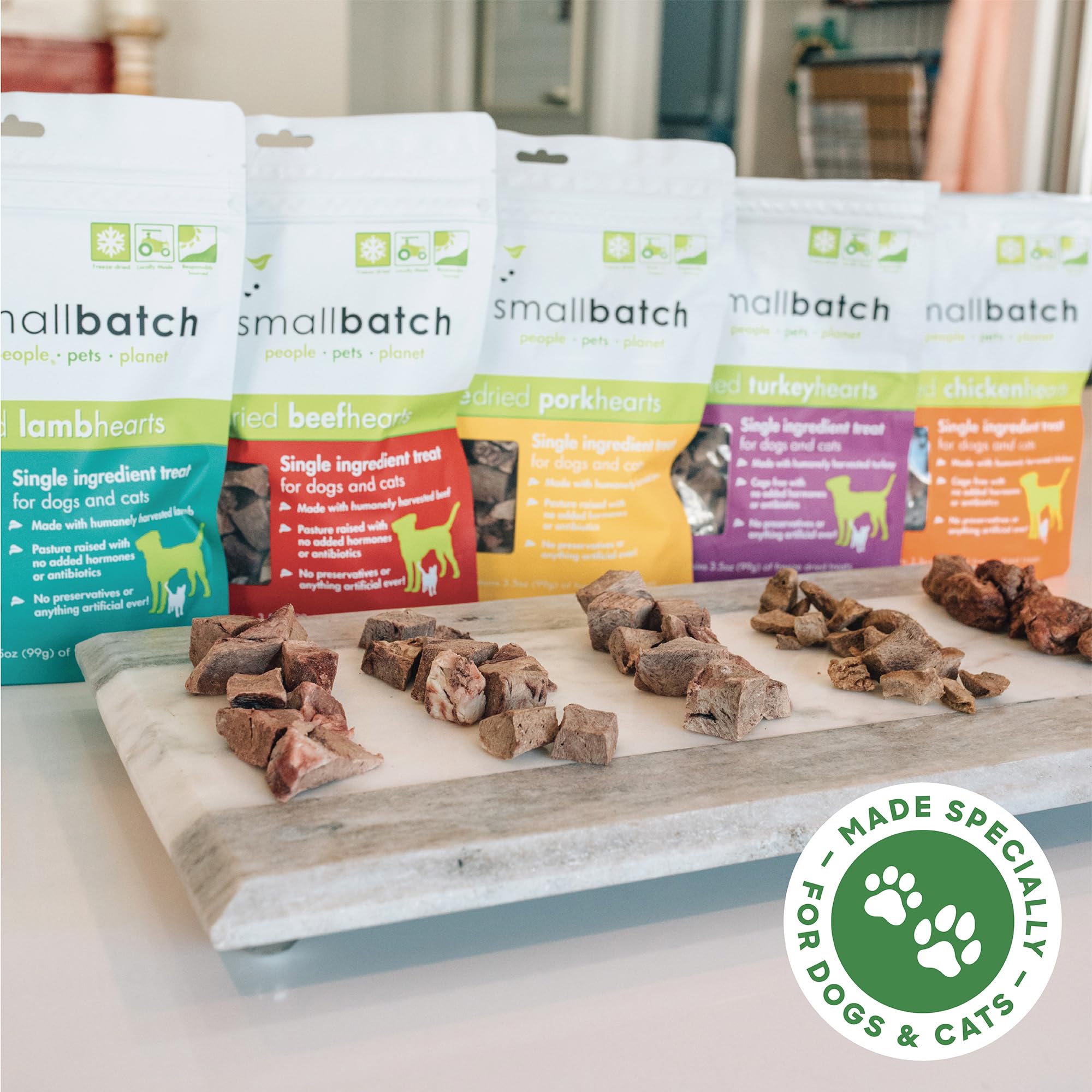 smallbatch Pets Premium Freeze-Dried Turkey Heart Treats for Dogs and Cats, 3.5 oz, Made and Sourced in The USA, Single Ingredie