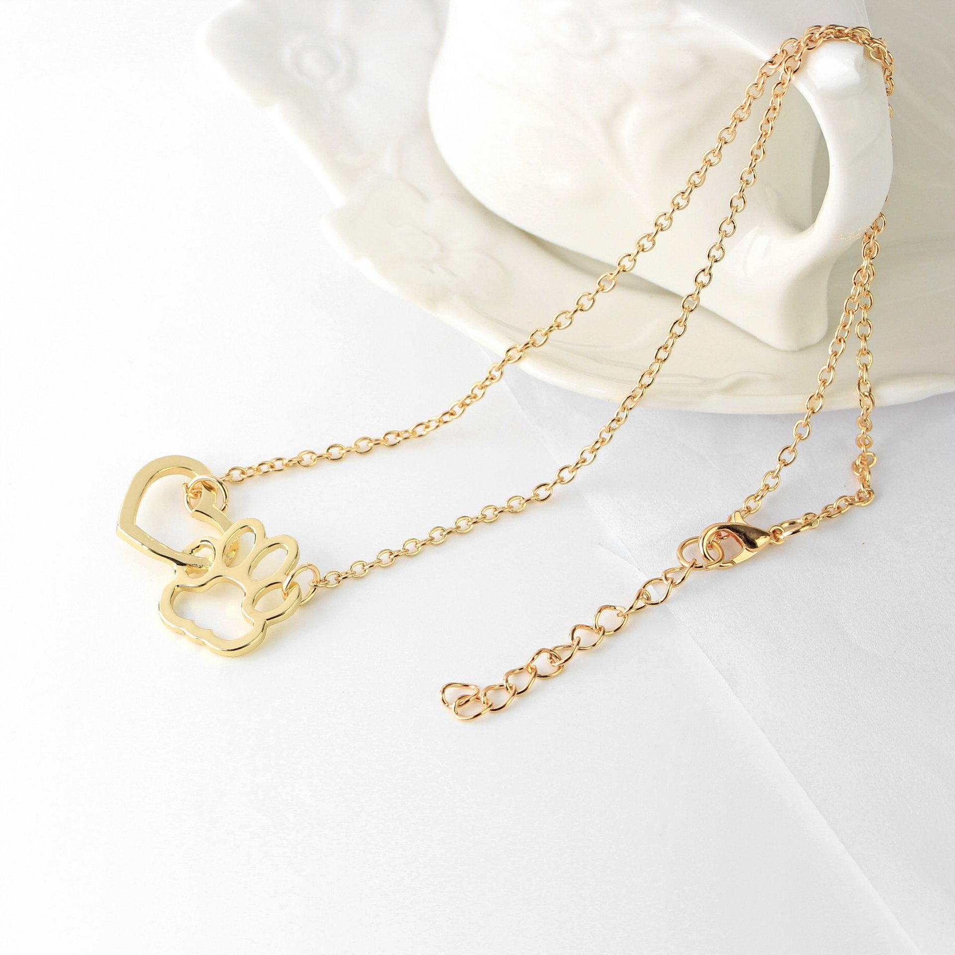 Sisadodo Paw Print Necklace For Women Girls Dog Cat Pet Footprints Choker Necklace Jewelry For Birthday Christmas Gifts Gold