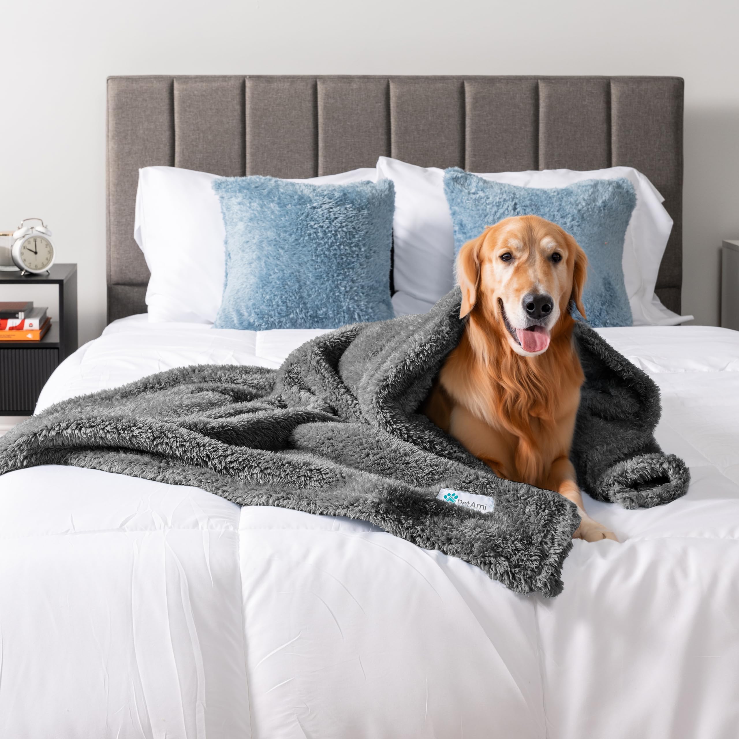 PetAmi Dog Blanket for Large Medium Dogs Grey, Fluffy Soft Puppy Blanket, Sherpa Fleece Cat Blanket for Kitten Doggie, Calming P
