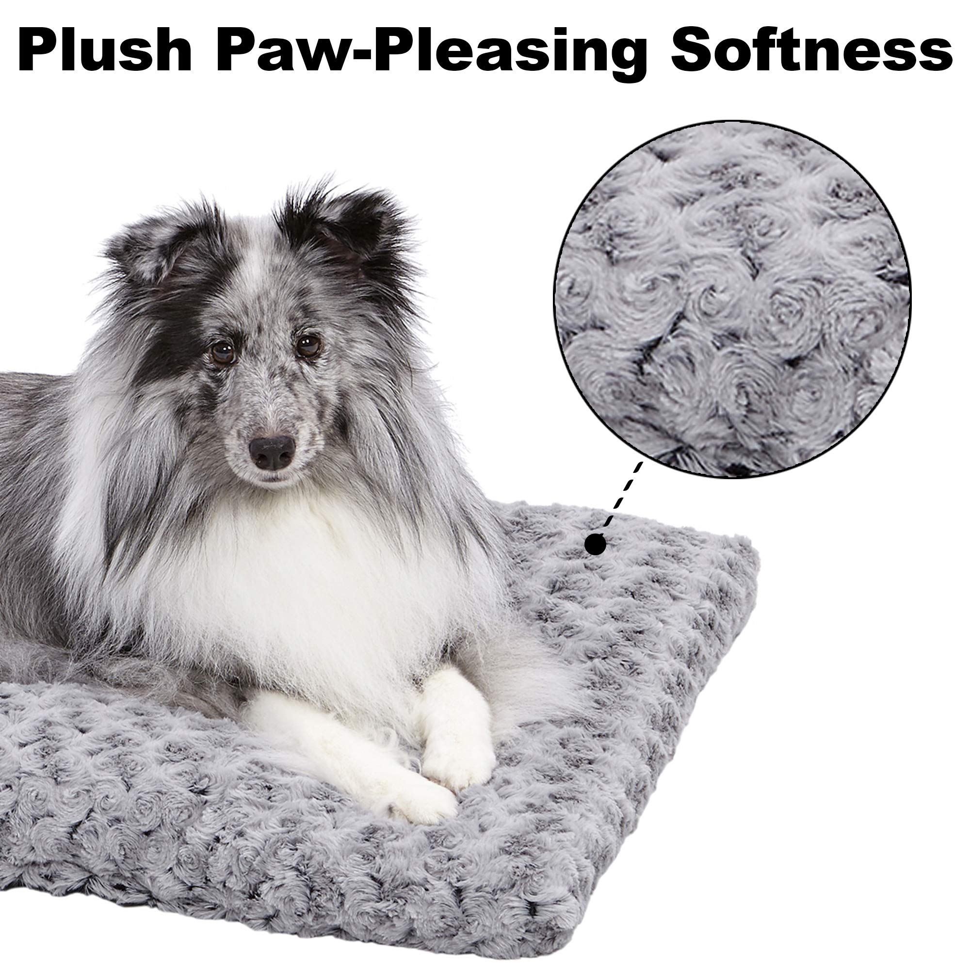 Midwest Homes For Pets Deluxe Dog Beds Super Plush Dog & Cat Beds Ideal For Dog Crates Machine Wash & Dryer Friendly, 1-Year War