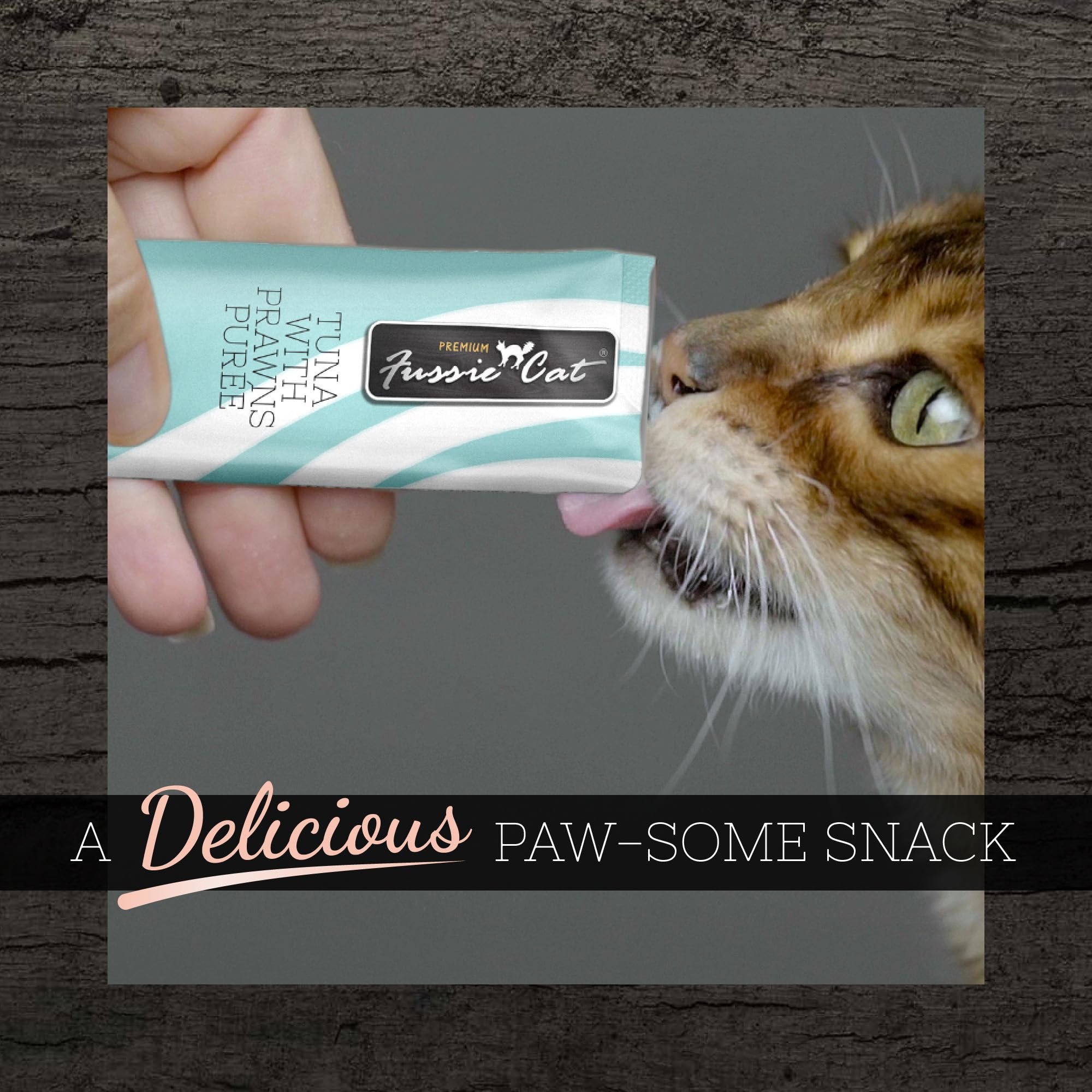 Fussie Cat Tuna with Prawns Puree, lickable cat Treats, 0.5oz Pouch Pack of 4