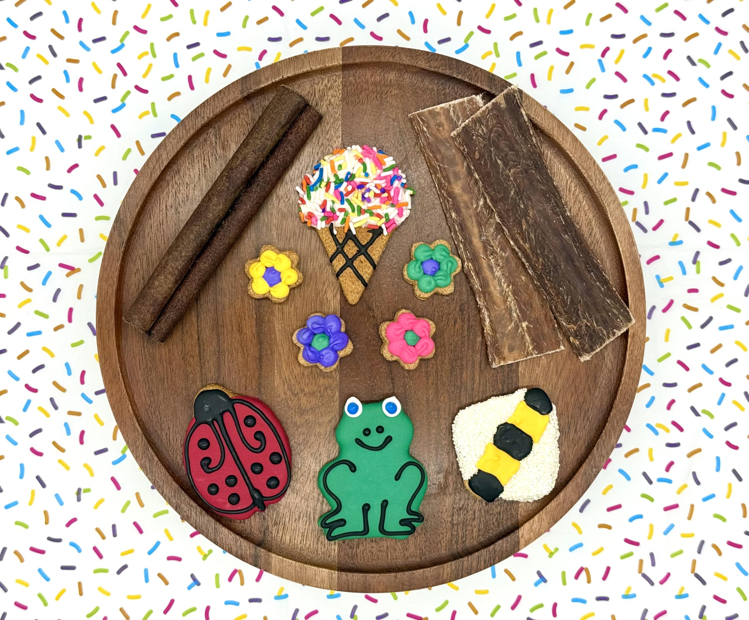 Three Mutts Market Dog Treat Gift Box | Human Grade, Handmade, and Decorated Dog Cookies | Gifts for Medium & Large Dogs | No Ar