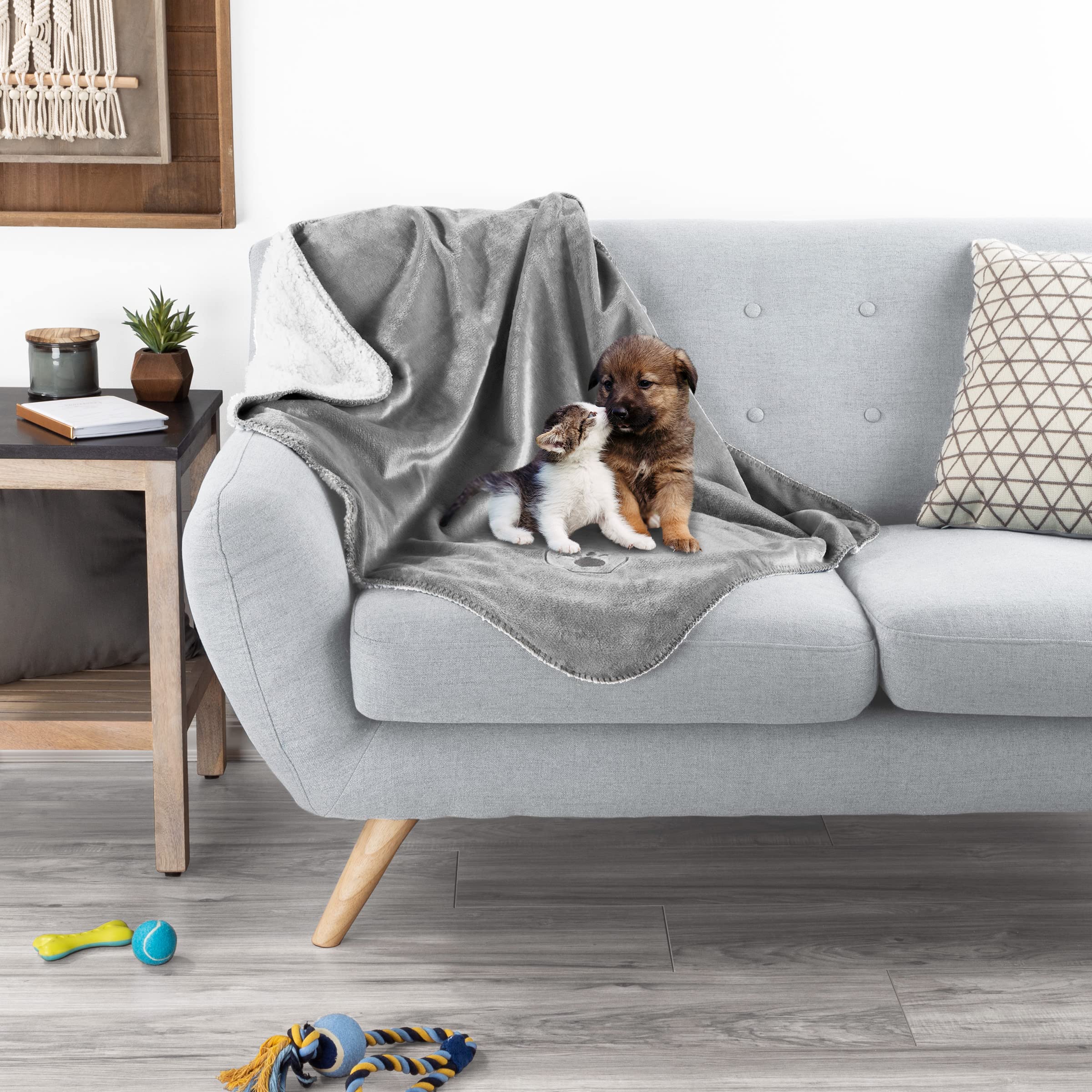 Petmaker Waterproof Pet Blanket - 30X40-Inch Reversible Sherpa Fleece Throw Protects Couches, Cars, And Beds From Spills, Stains