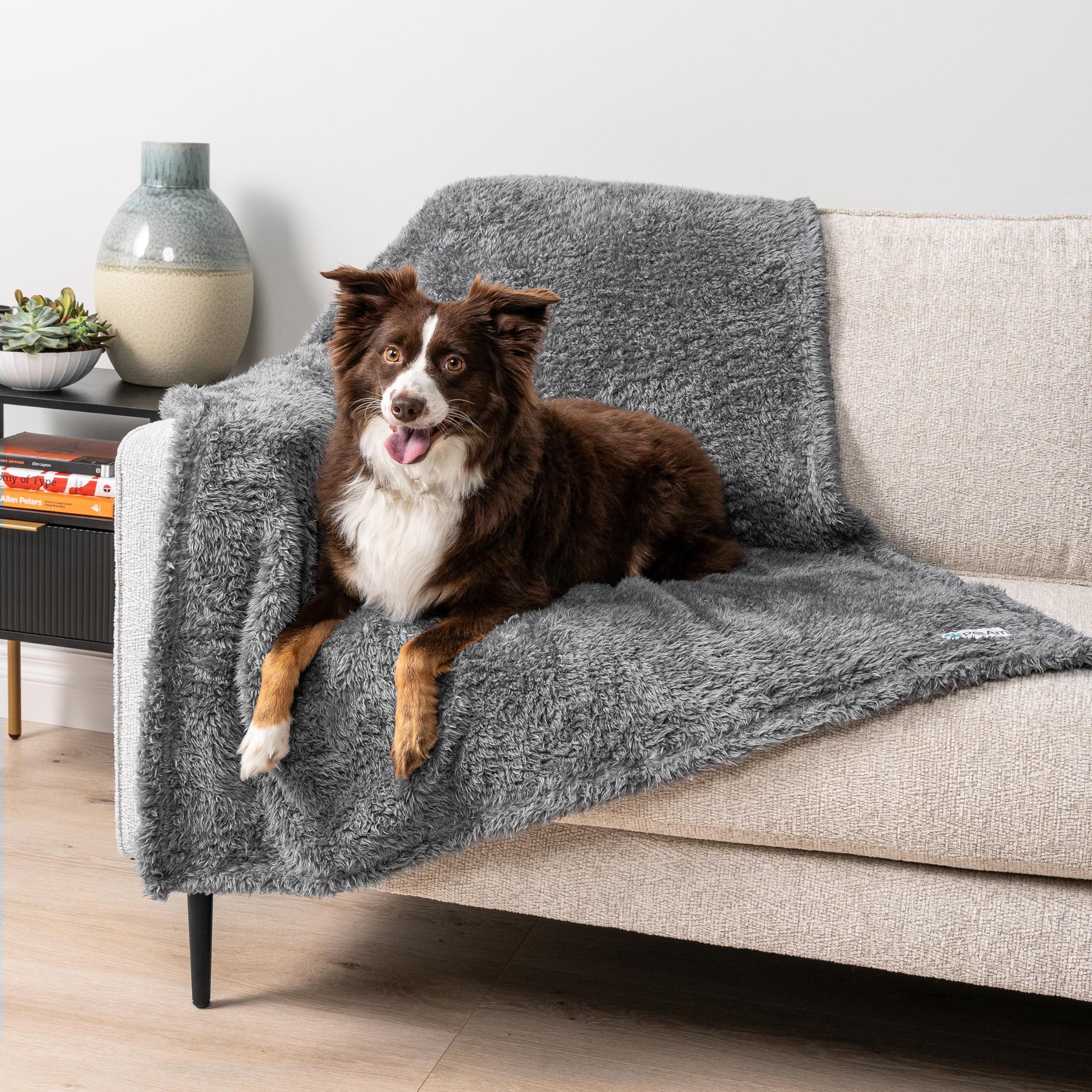 PetAmi Dog Blanket for Large Medium Dogs Grey, Fluffy Soft Puppy Blanket, Sherpa Fleece Cat Blanket for Kitten Doggie, Calming P