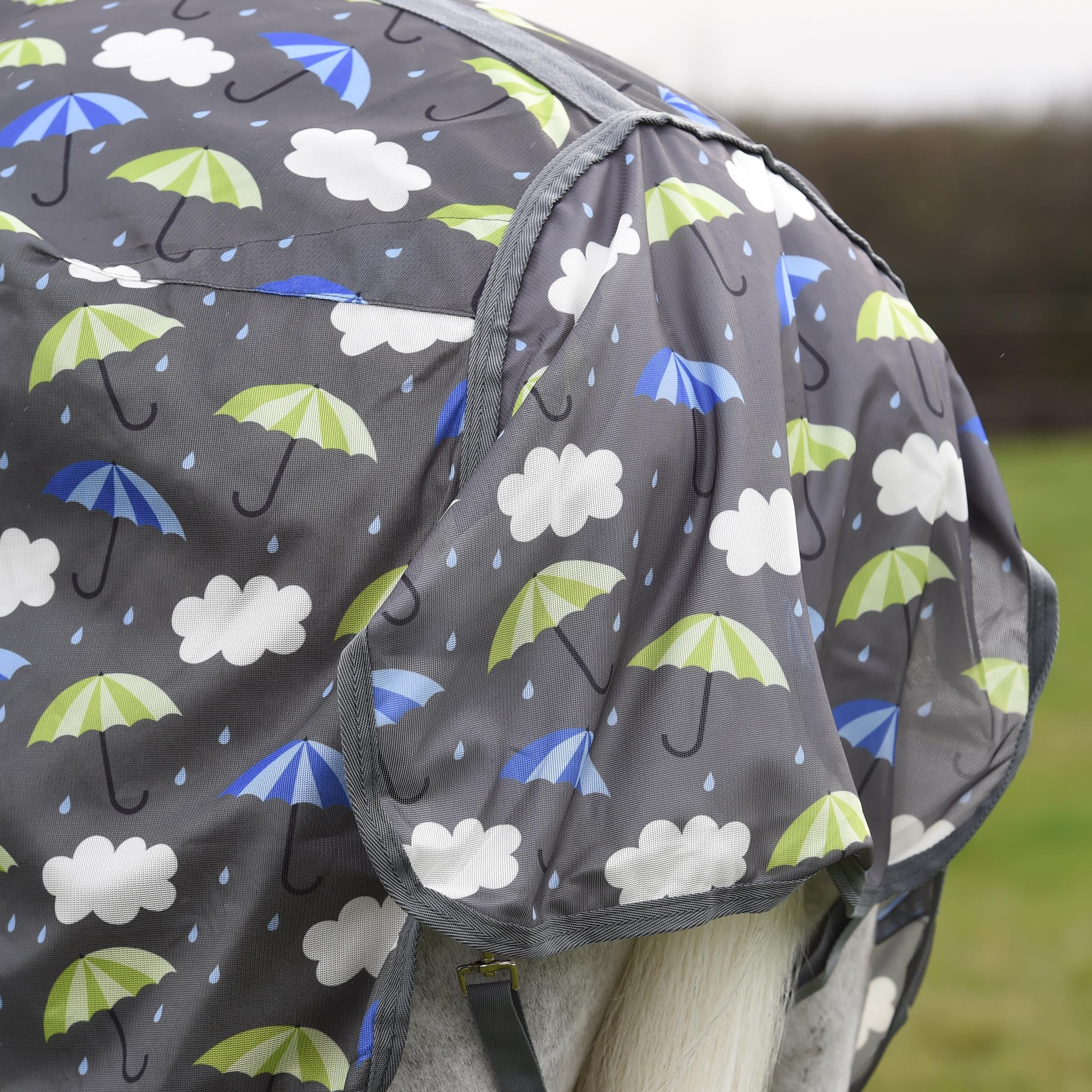 Weatherbeeta Comfitec Essential Mesh Ii Combo Neck, Umbrella Print, 72''