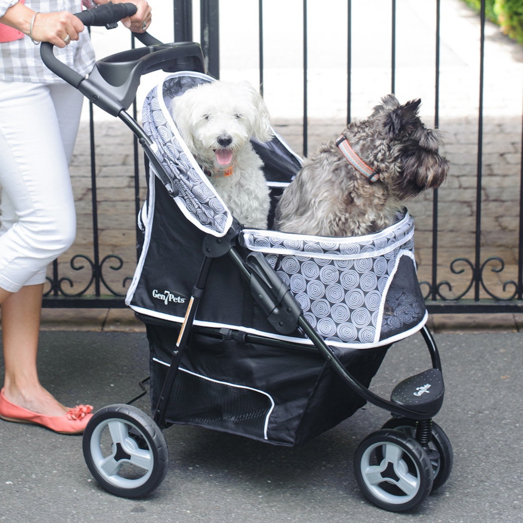 Gen7Pets Promenade Pet Stroller, Black Onyx
