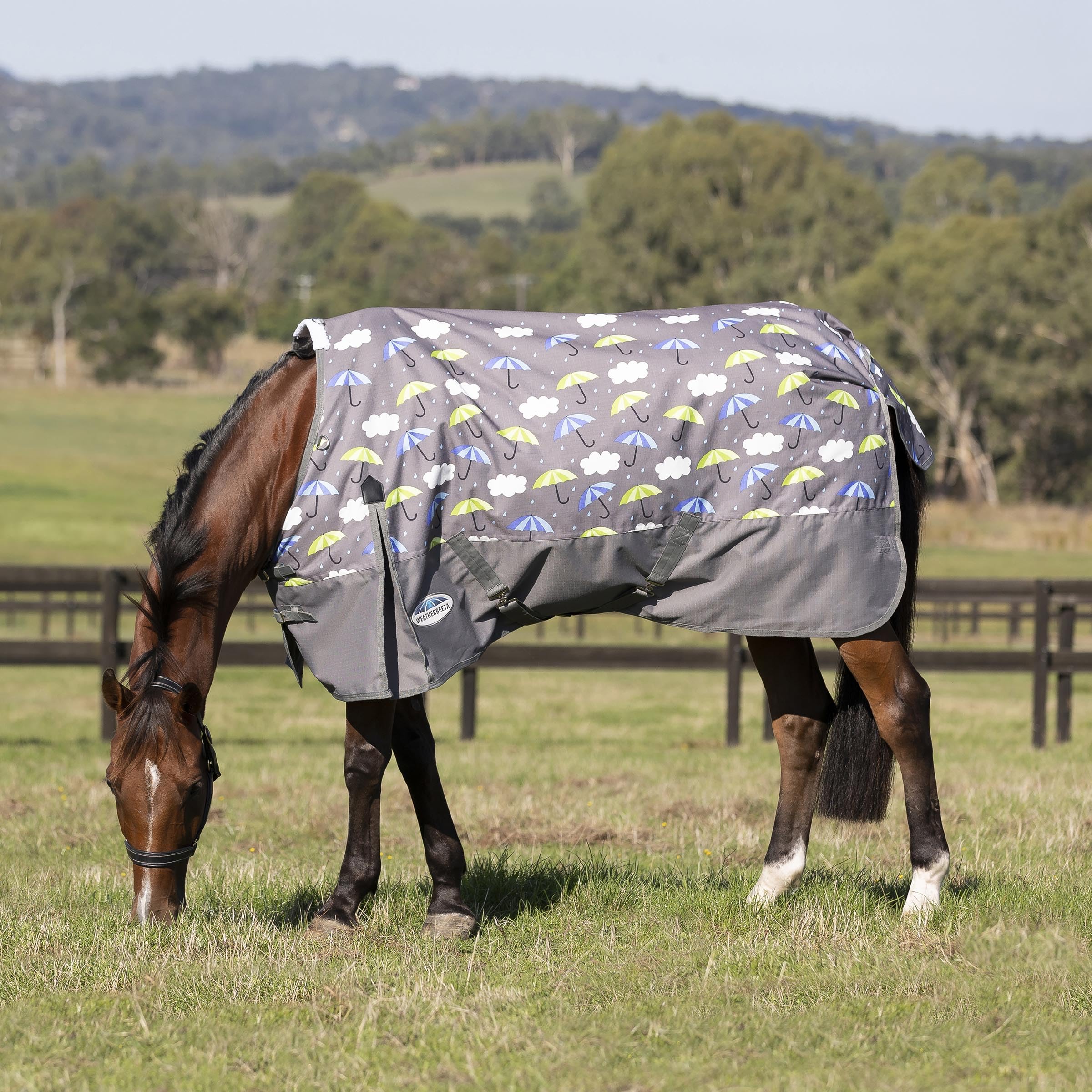 Weatherbeeta Comfitec Essential Standard Neck Lite, Umbrella Print, 81'