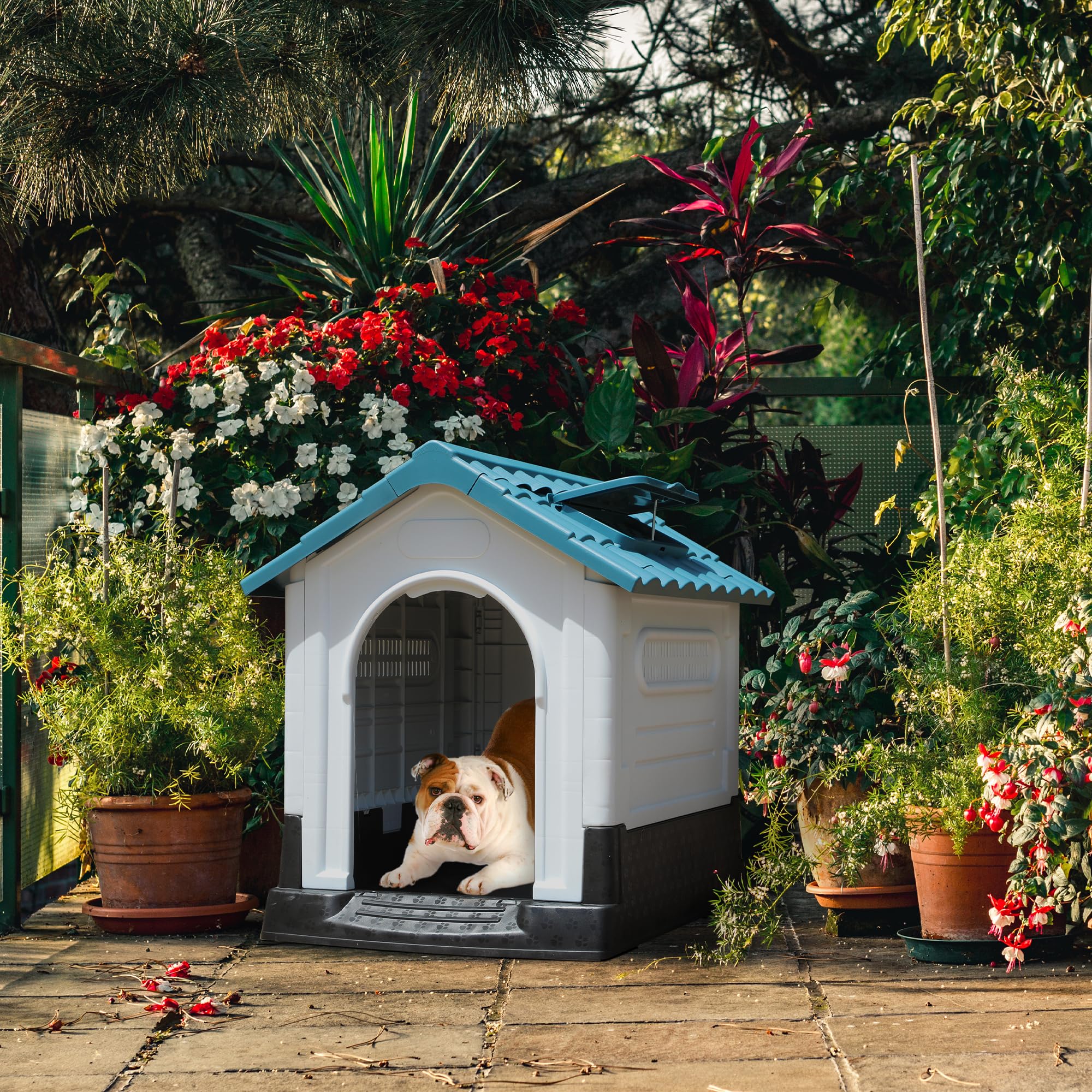Yitahome 33.1' Folding Large Dog House Outdoor Plastic Doghouse With Adjustable Skylight And Elevated Base Water Resistant Pet