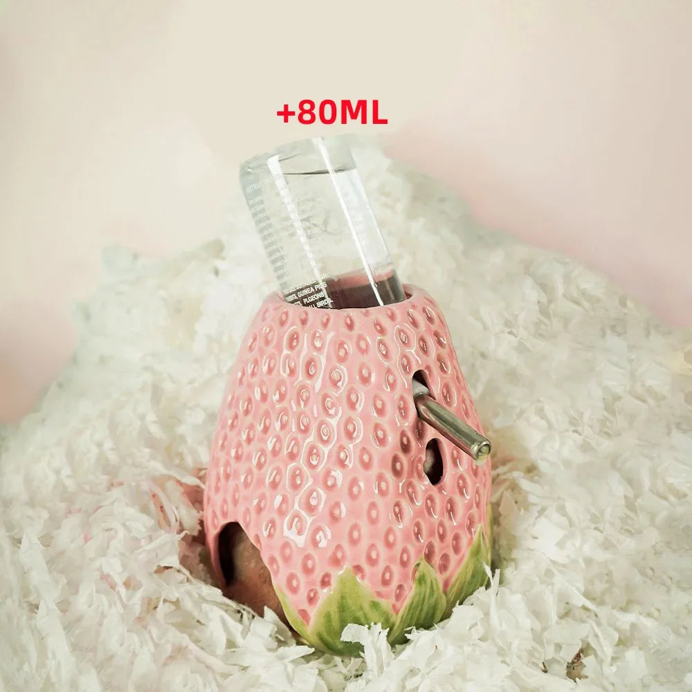 Cute Ceramic Strawberry House Pet Items Hamster Cage Small Pet Bowl For Rabbit Ferret Rat Chinchilla Hedgehog Pet Products